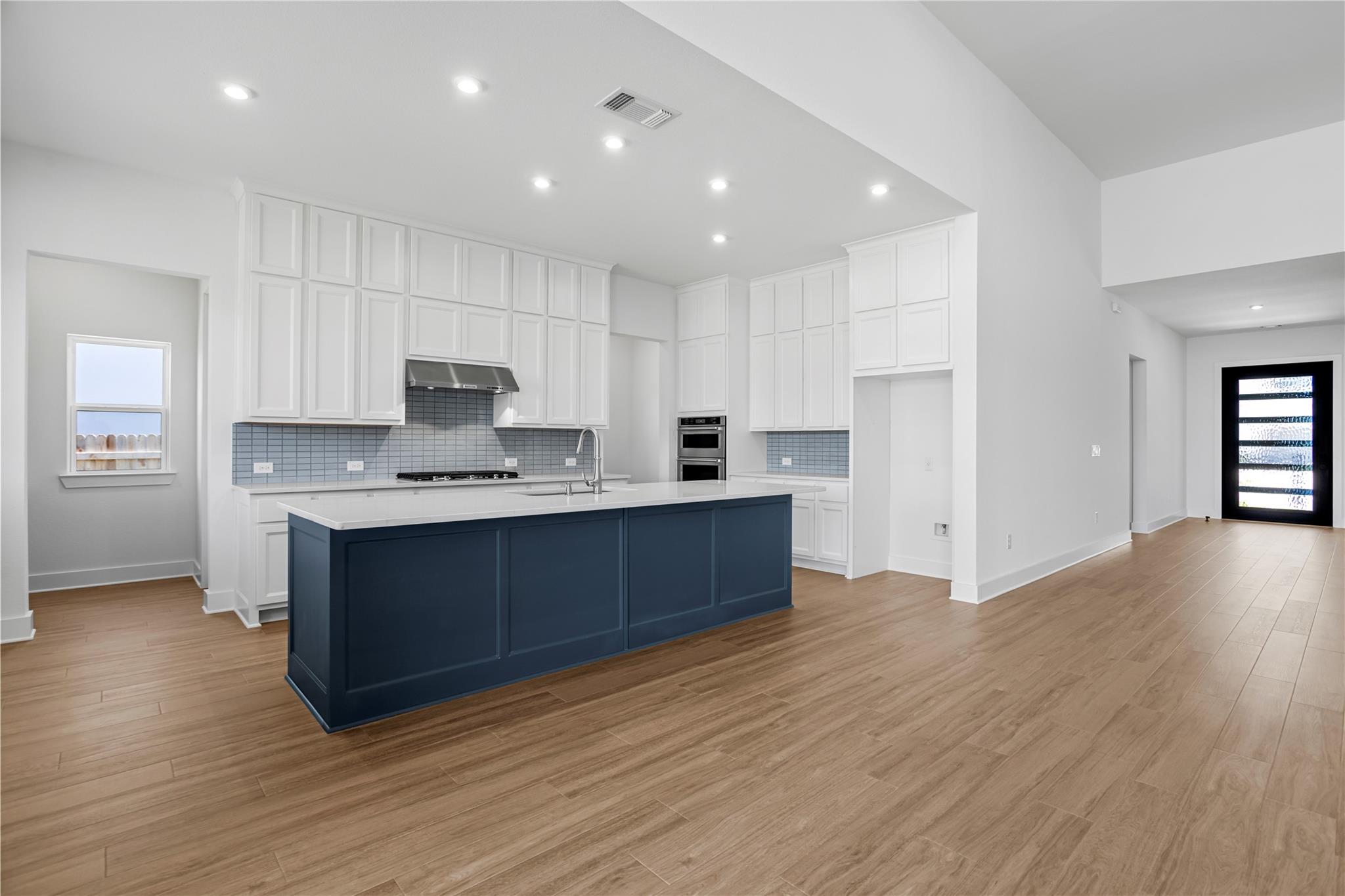 104 Chantilly Way, Liberty Hill, TX 78642