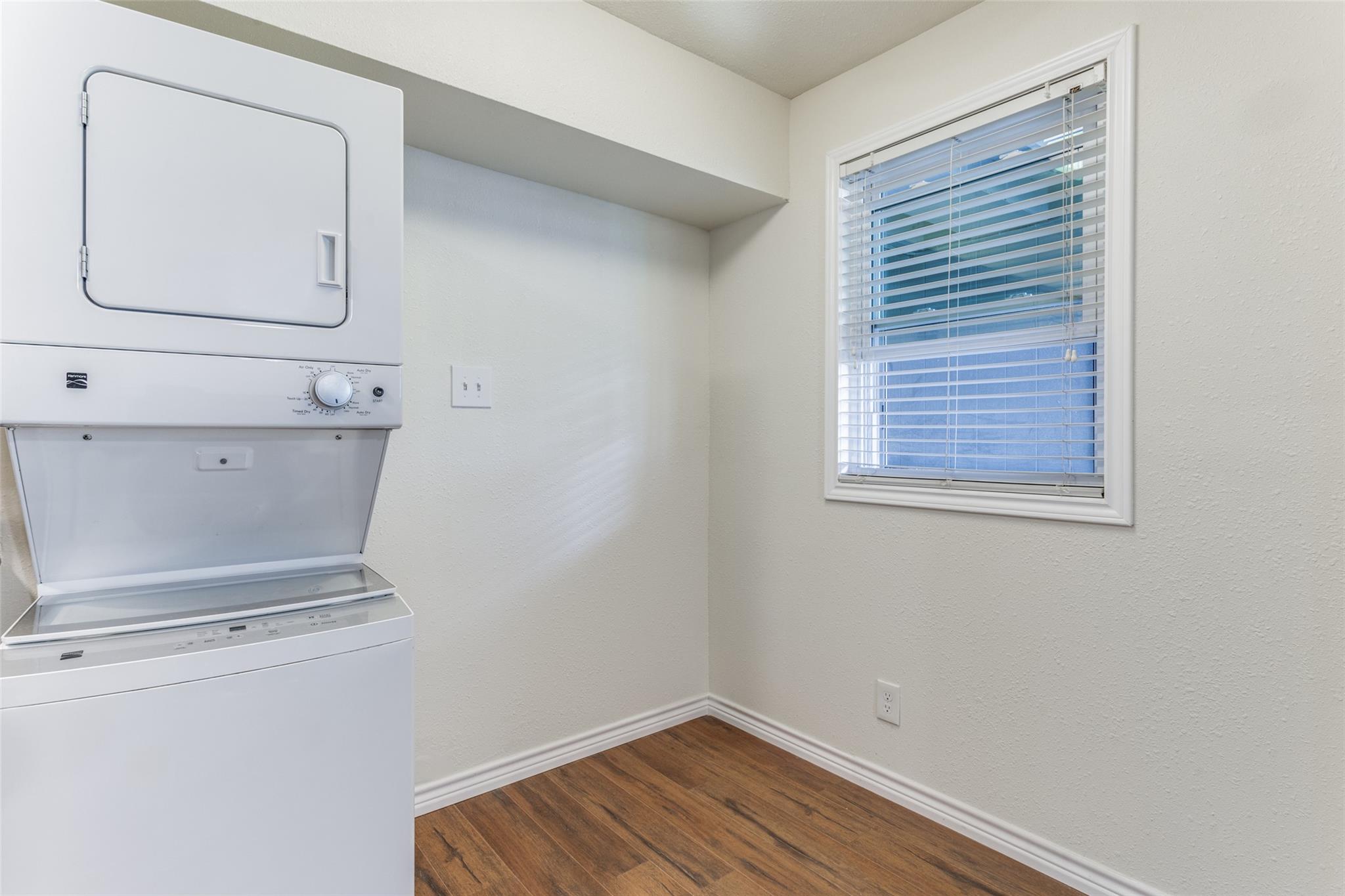 2401 Manor Rd # 113, Austin, TX 78722