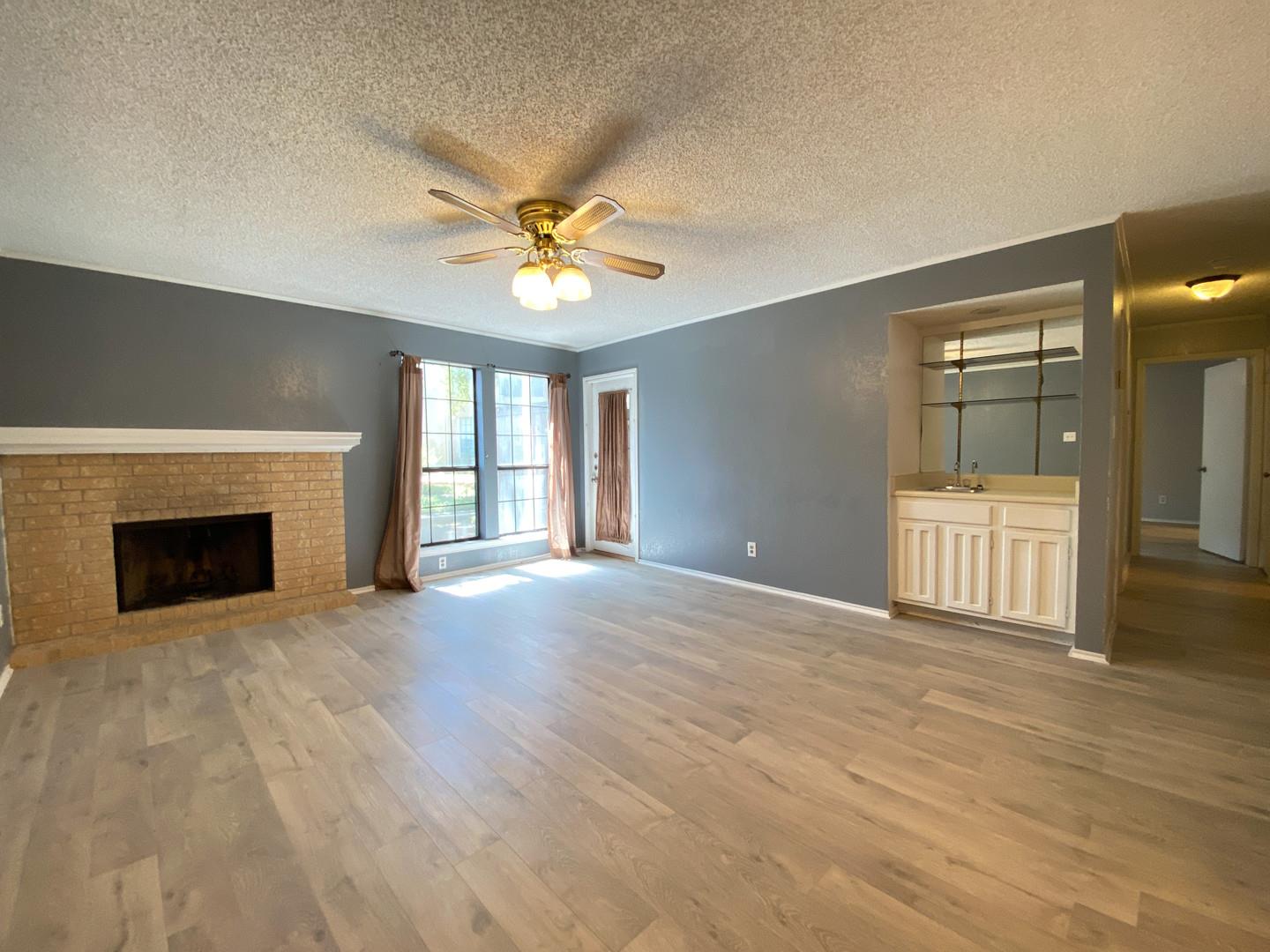 1202 Thorpe Ln # 205, San Marcos, TX 78666