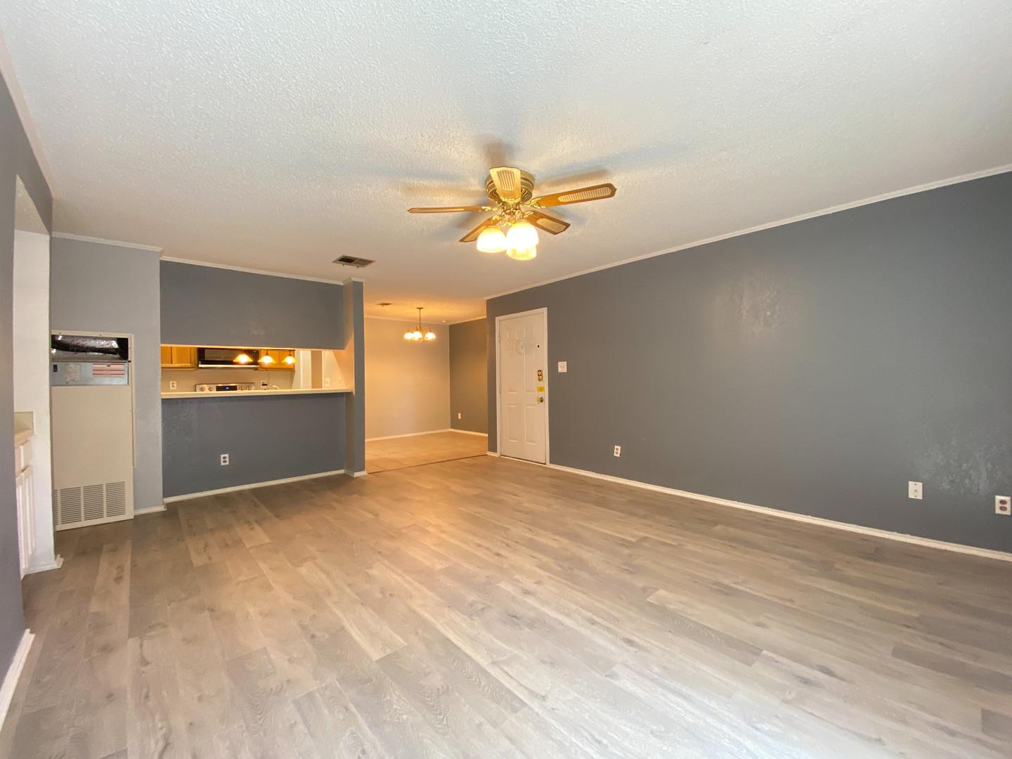 1202 Thorpe Ln # 205, San Marcos, TX 78666