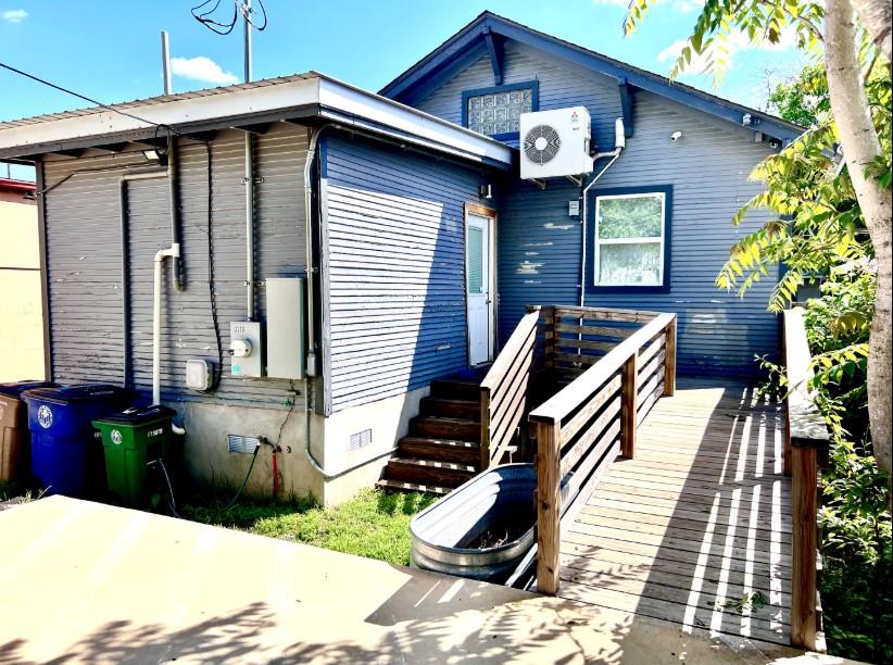 2226 E Cesar Chavez St, Austin, TX 78702