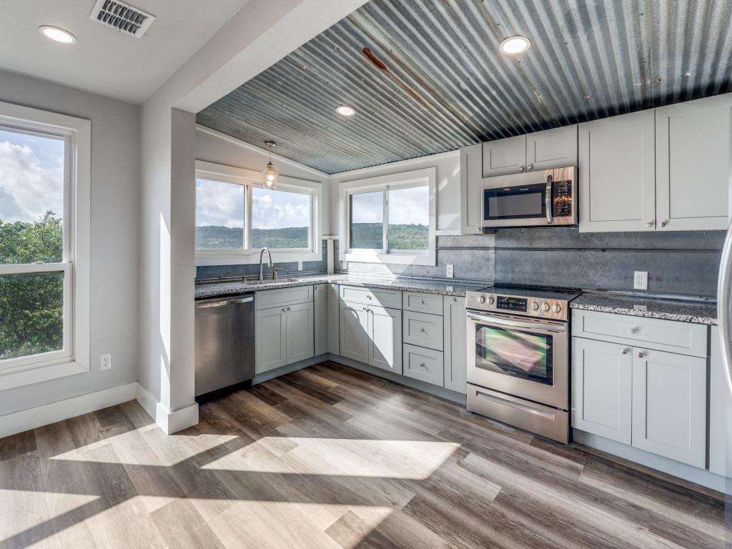 238 Ledgeview Dr, Canyon Lake, TX 78133