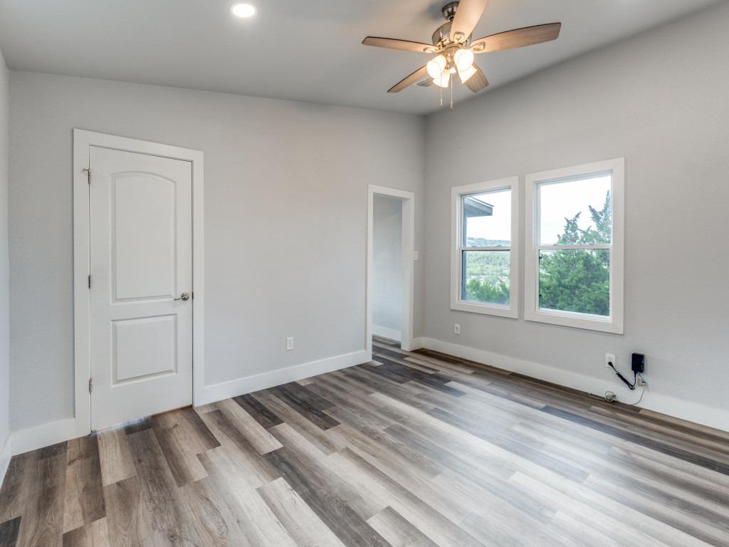 238 Ledgeview Dr, Canyon Lake, TX 78133