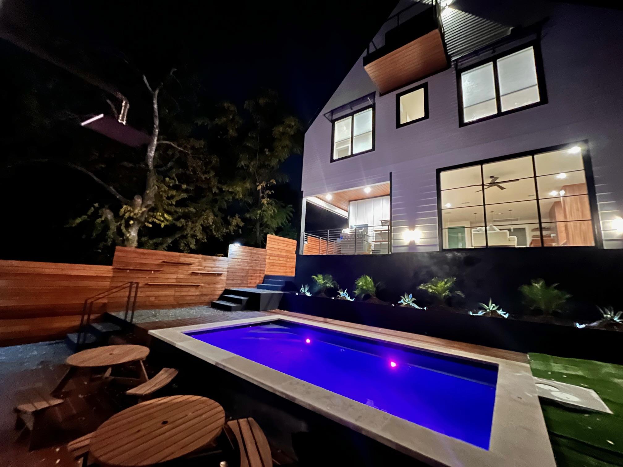 1914 E 8th St, Austin, TX 78702