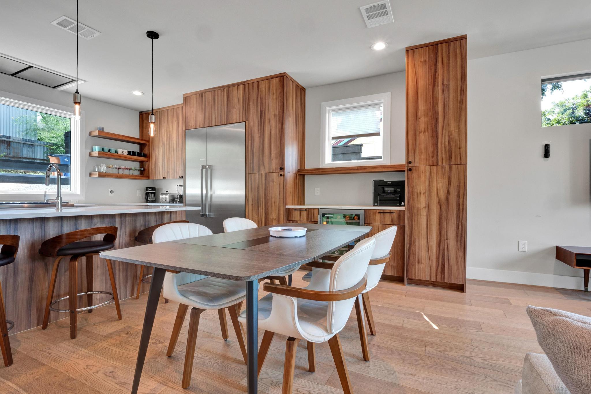 1914 E 8th St, Austin, TX 78702