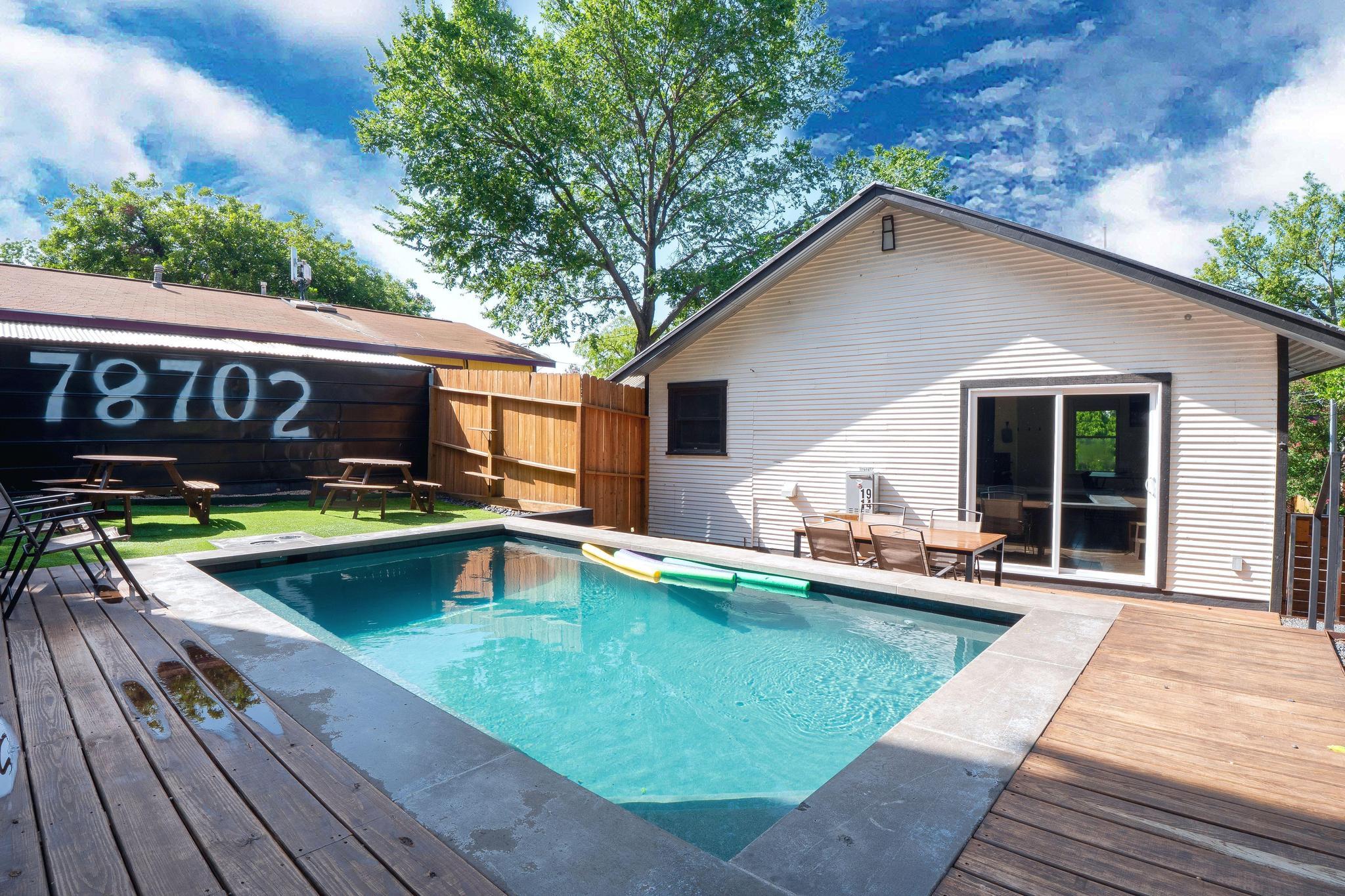 1914 E 8th St, Austin, TX 78702