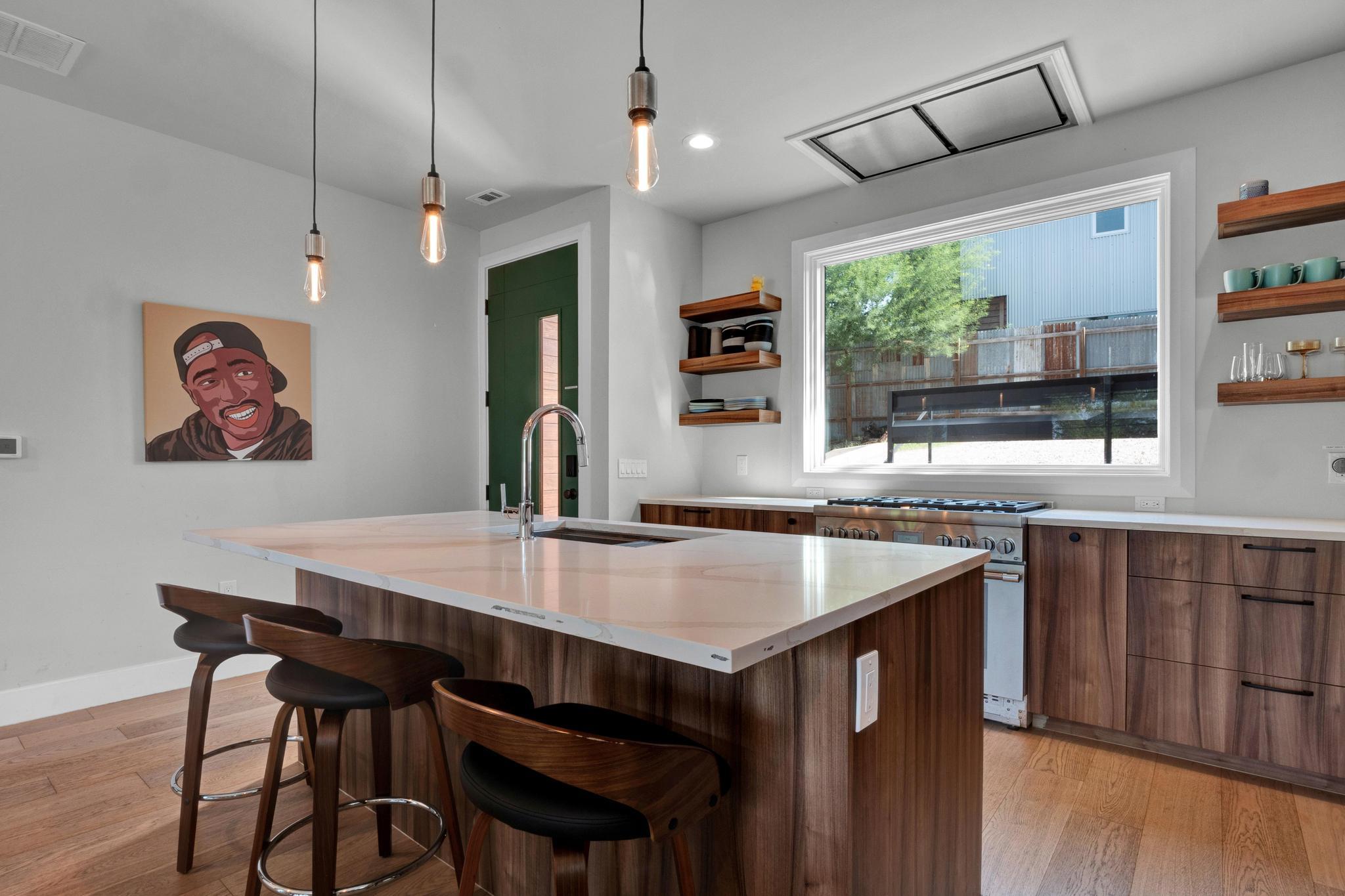 1914 E 8th St, Austin, TX 78702