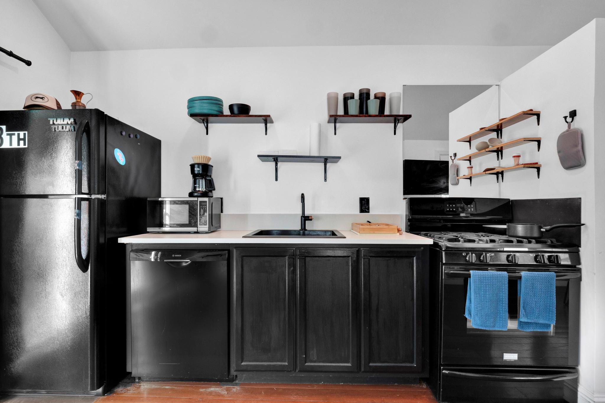 1914 E 8th St, Austin, TX 78702