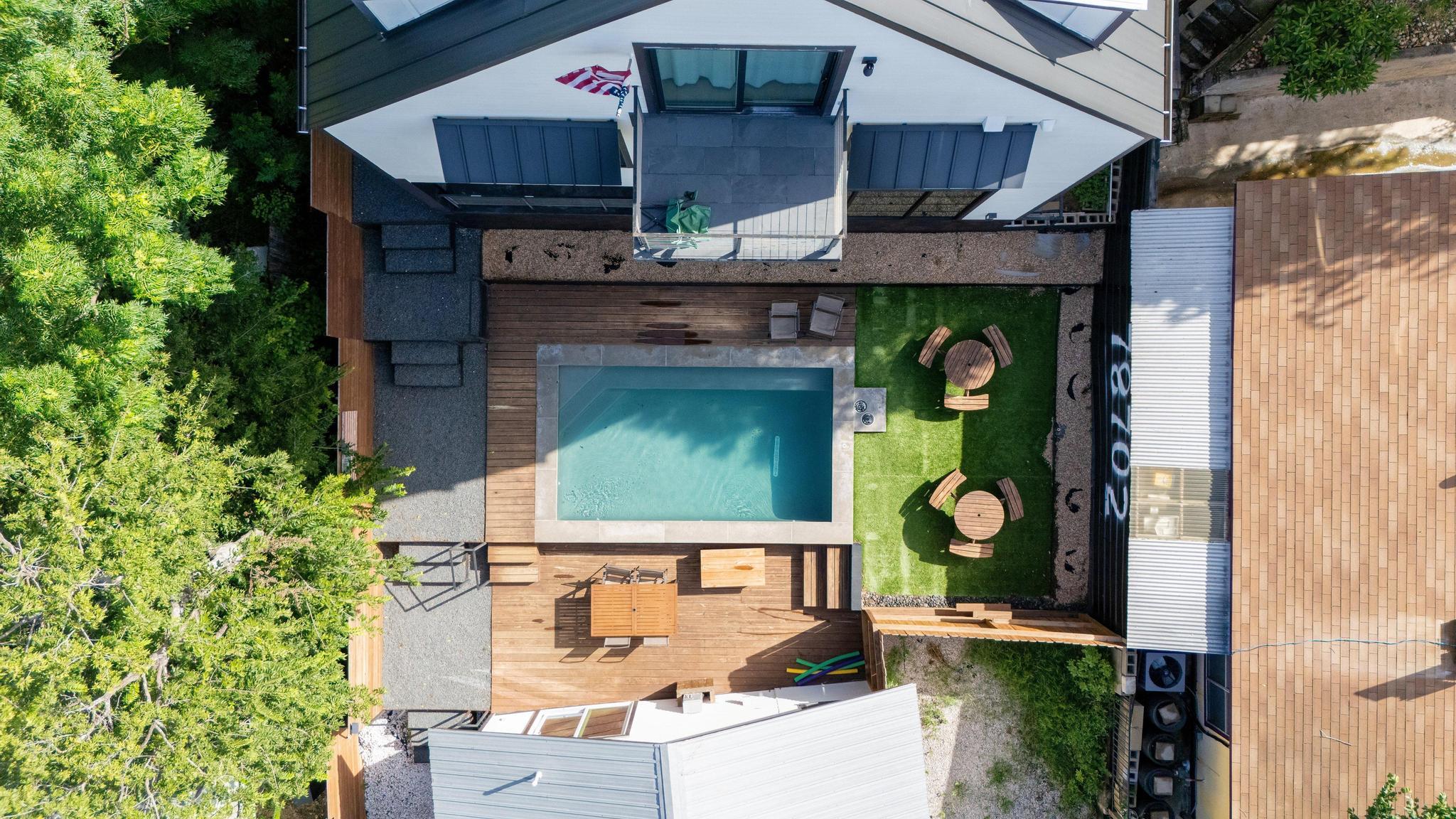 1914 E 8th St, Austin, TX 78702