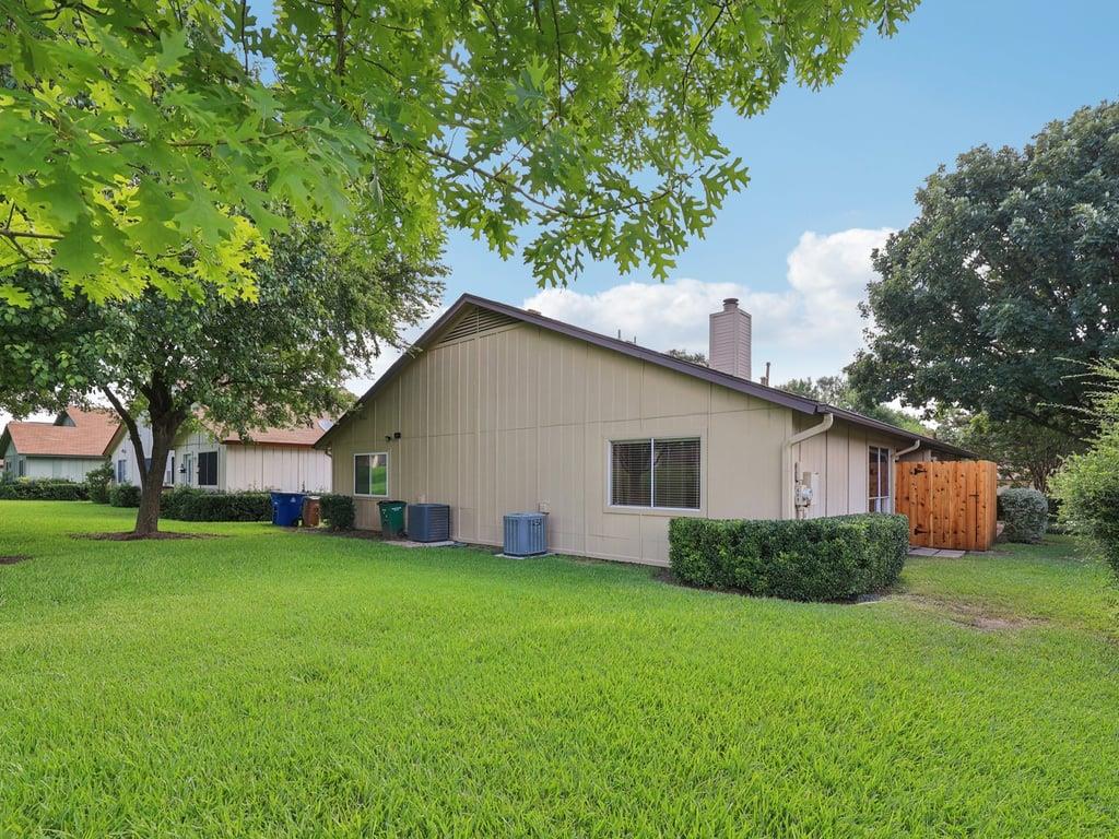 11608 Norwegian Wood Dr, Austin, TX 78758