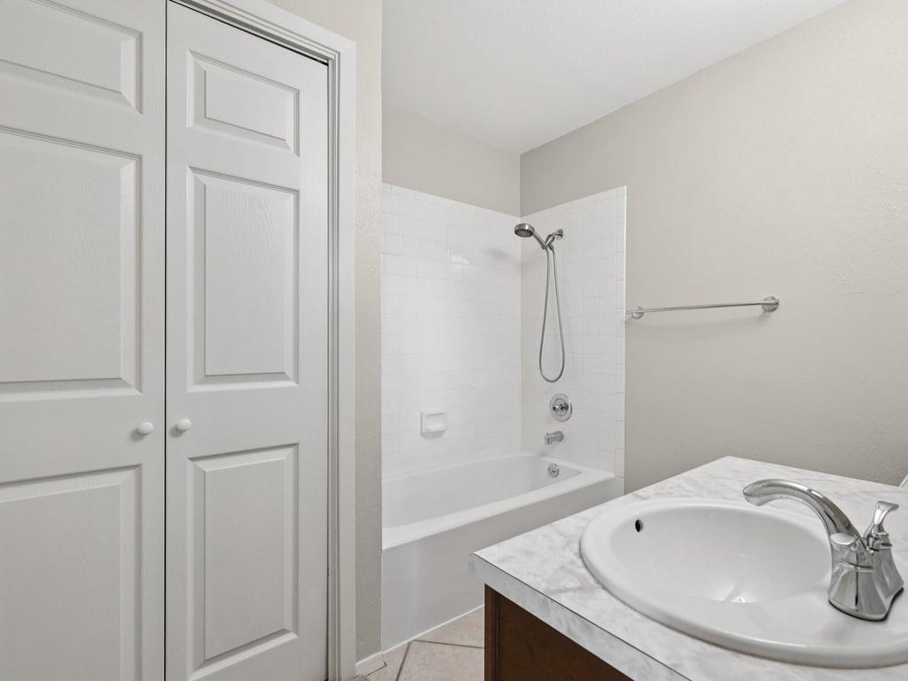 11608 Norwegian Wood Dr, Austin, TX 78758