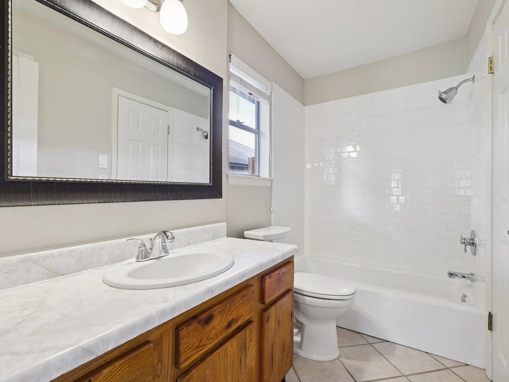 11608 Norwegian Wood Dr, Austin, TX 78758