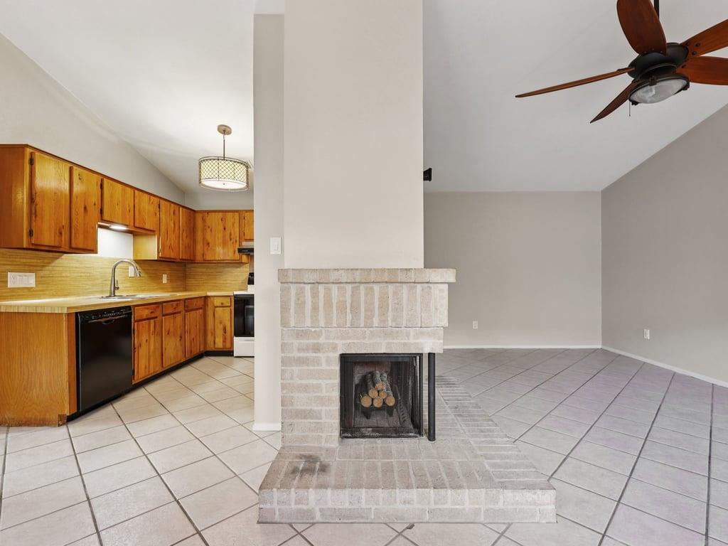 11608 Norwegian Wood Dr, Austin, TX 78758