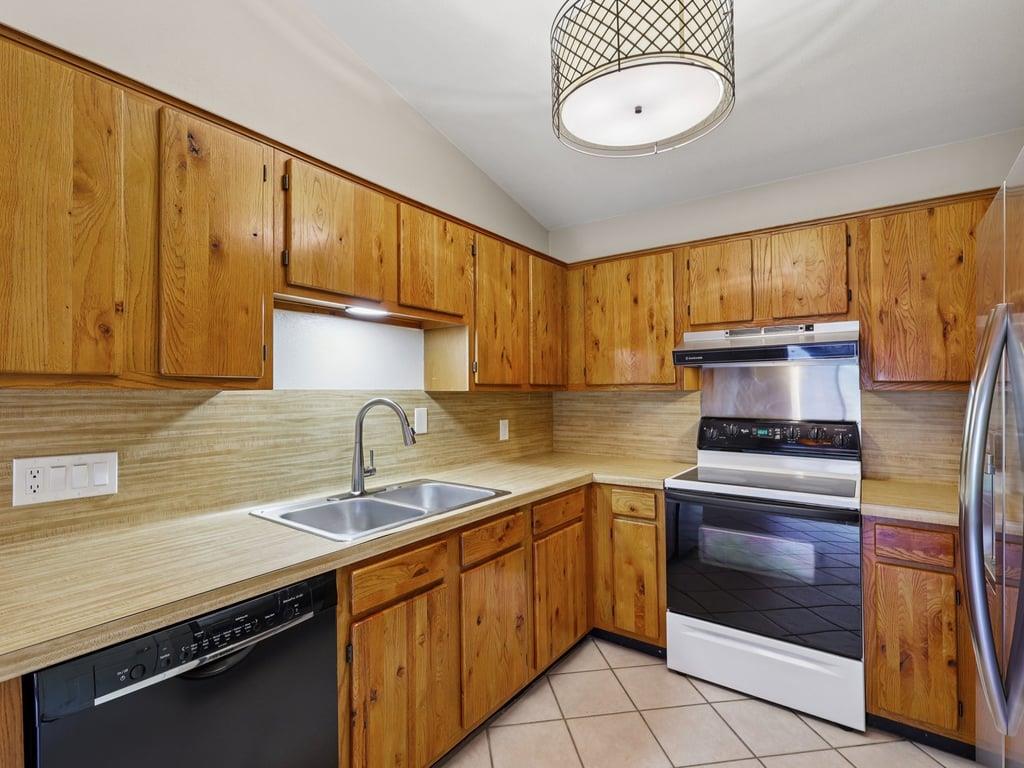 11608 Norwegian Wood Dr, Austin, TX 78758