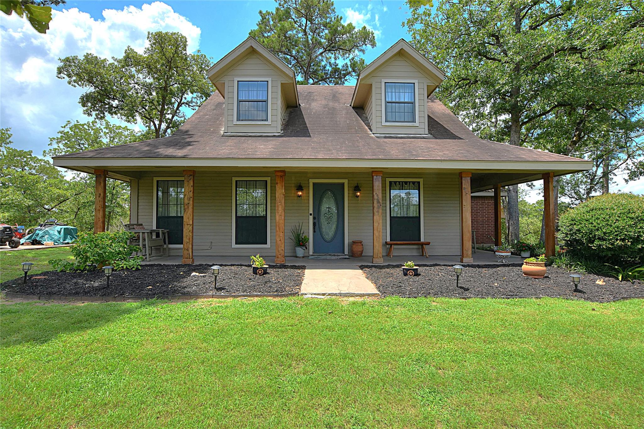 155 Pahalawe Ln, Bastrop, TX 78602