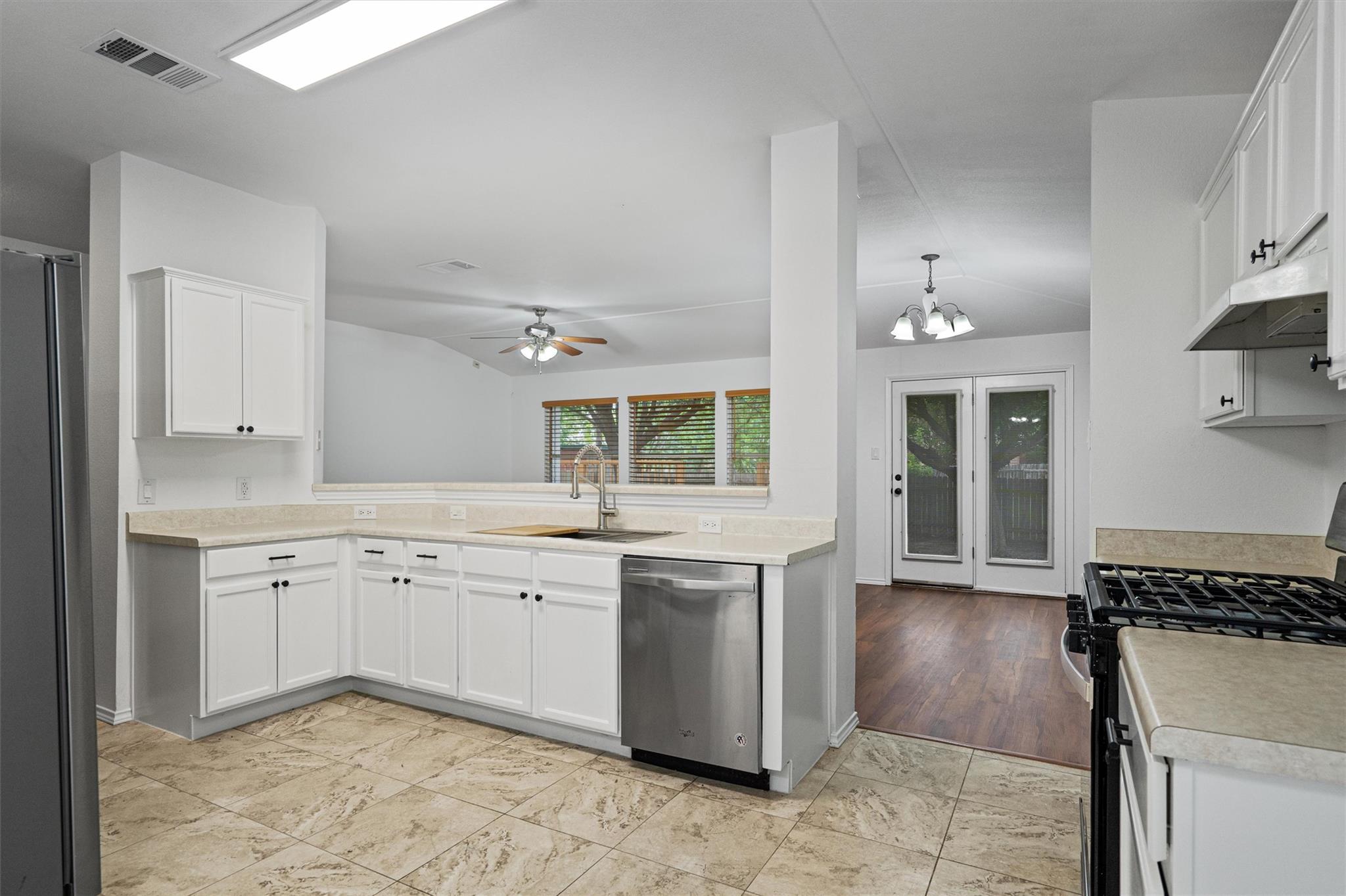 2012 Charlotte Way, Round Rock, TX 78664