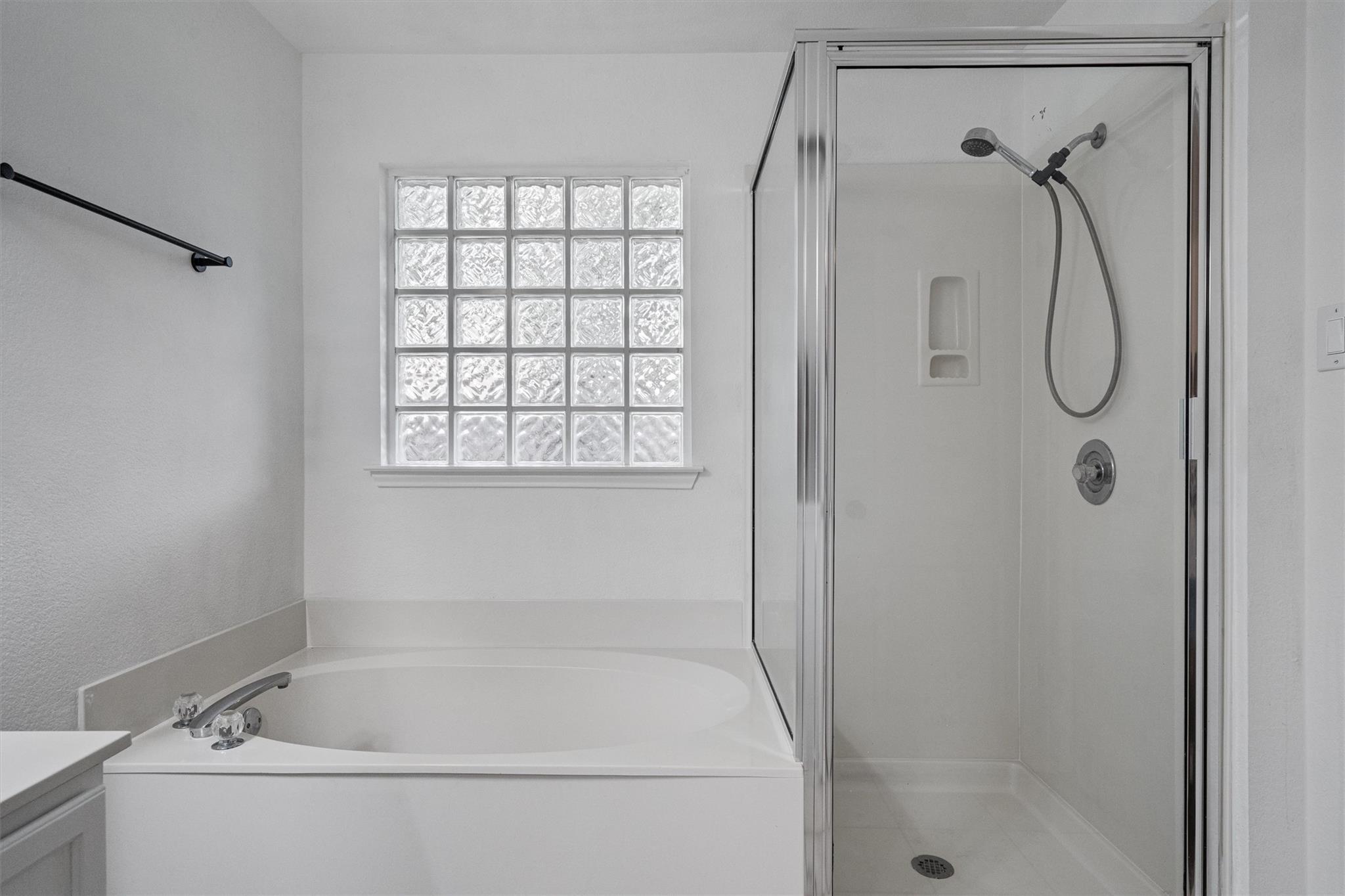 2012 Charlotte Way, Round Rock, TX 78664