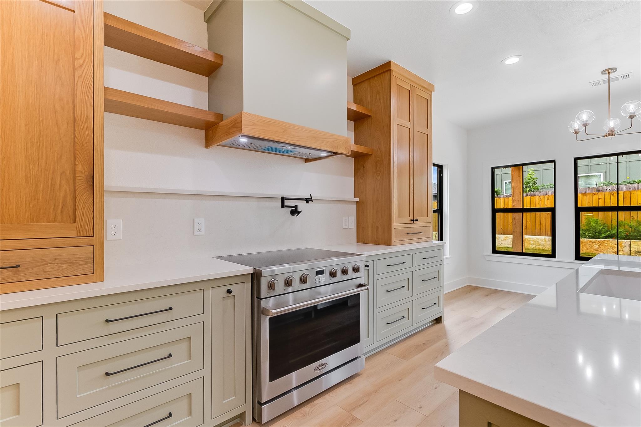 837 Birch Ln, Cottonwood Shores, TX 78657