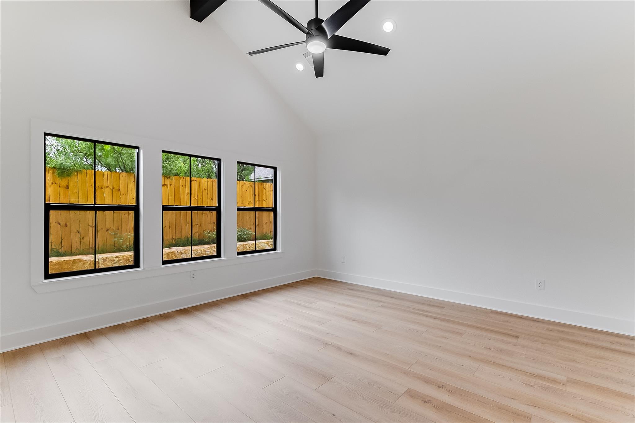 837 Birch Ln, Cottonwood Shores, TX 78657