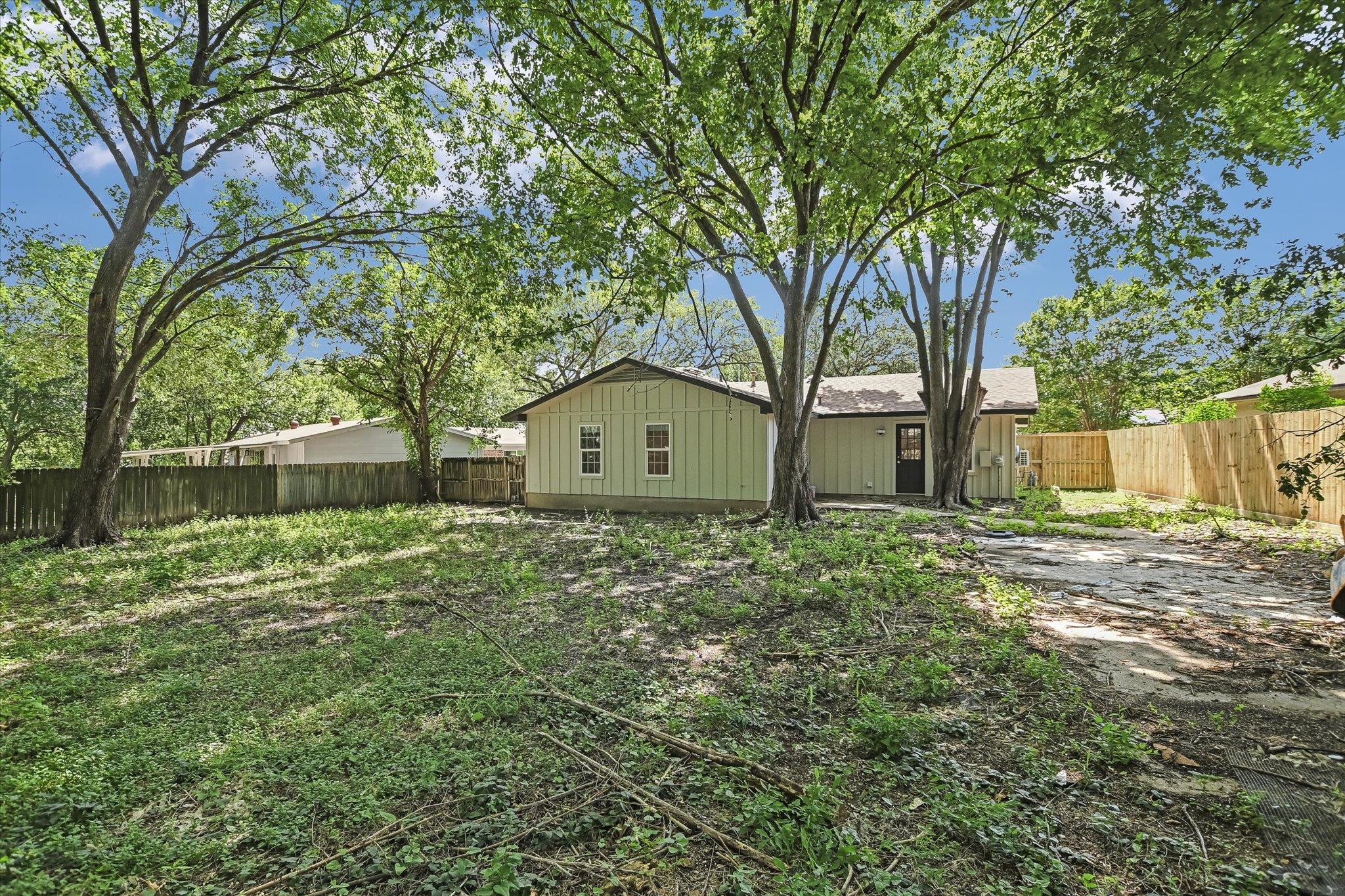 9809 Dallum Dr, Austin, TX 78753