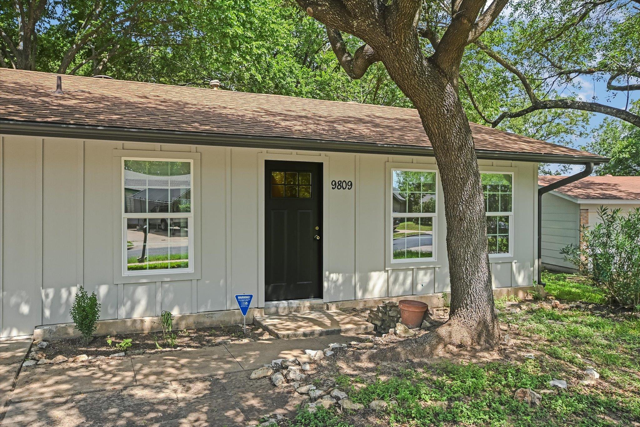 9809 Dallum Dr, Austin, TX 78753