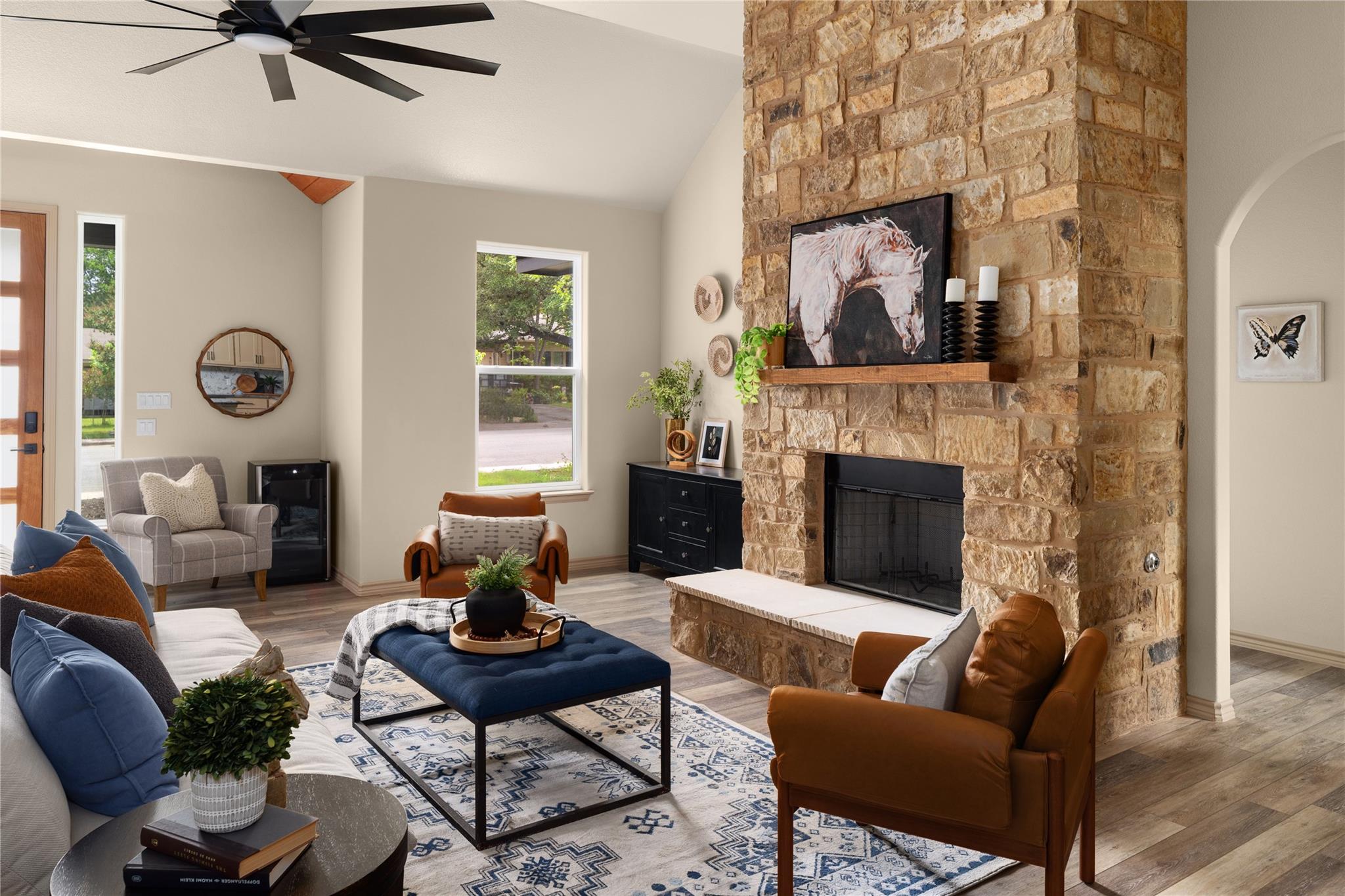 417 S Blanco St, Lockhart, TX 78644