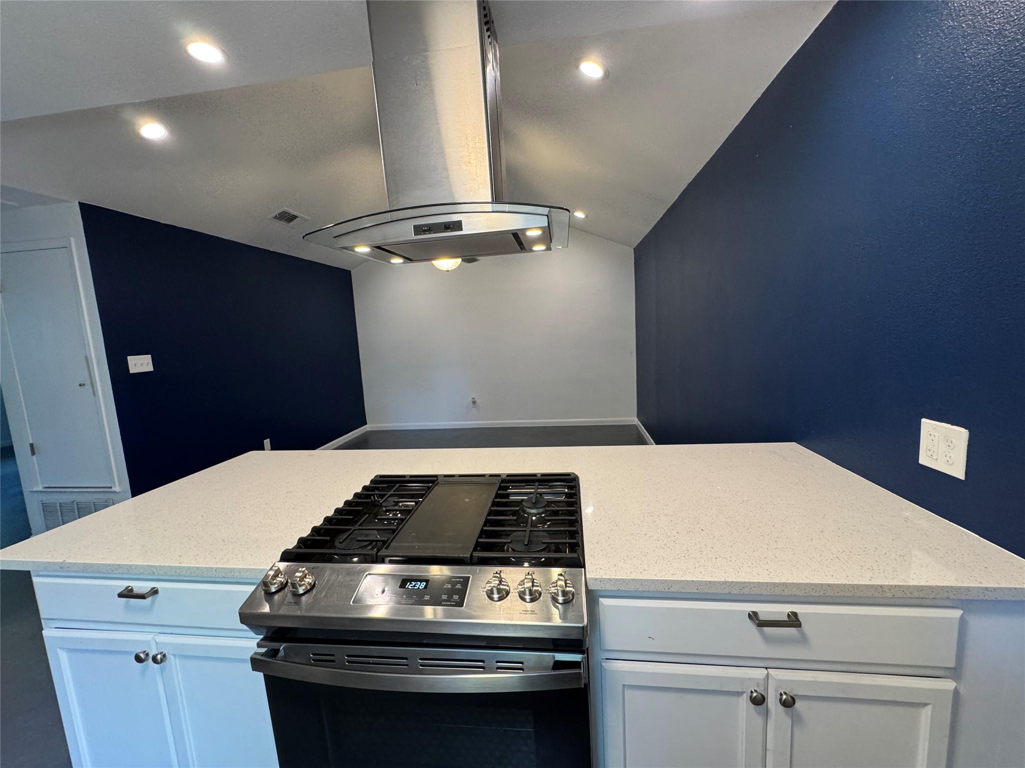 5303 W Gate Blvd # A, Austin, TX 78745