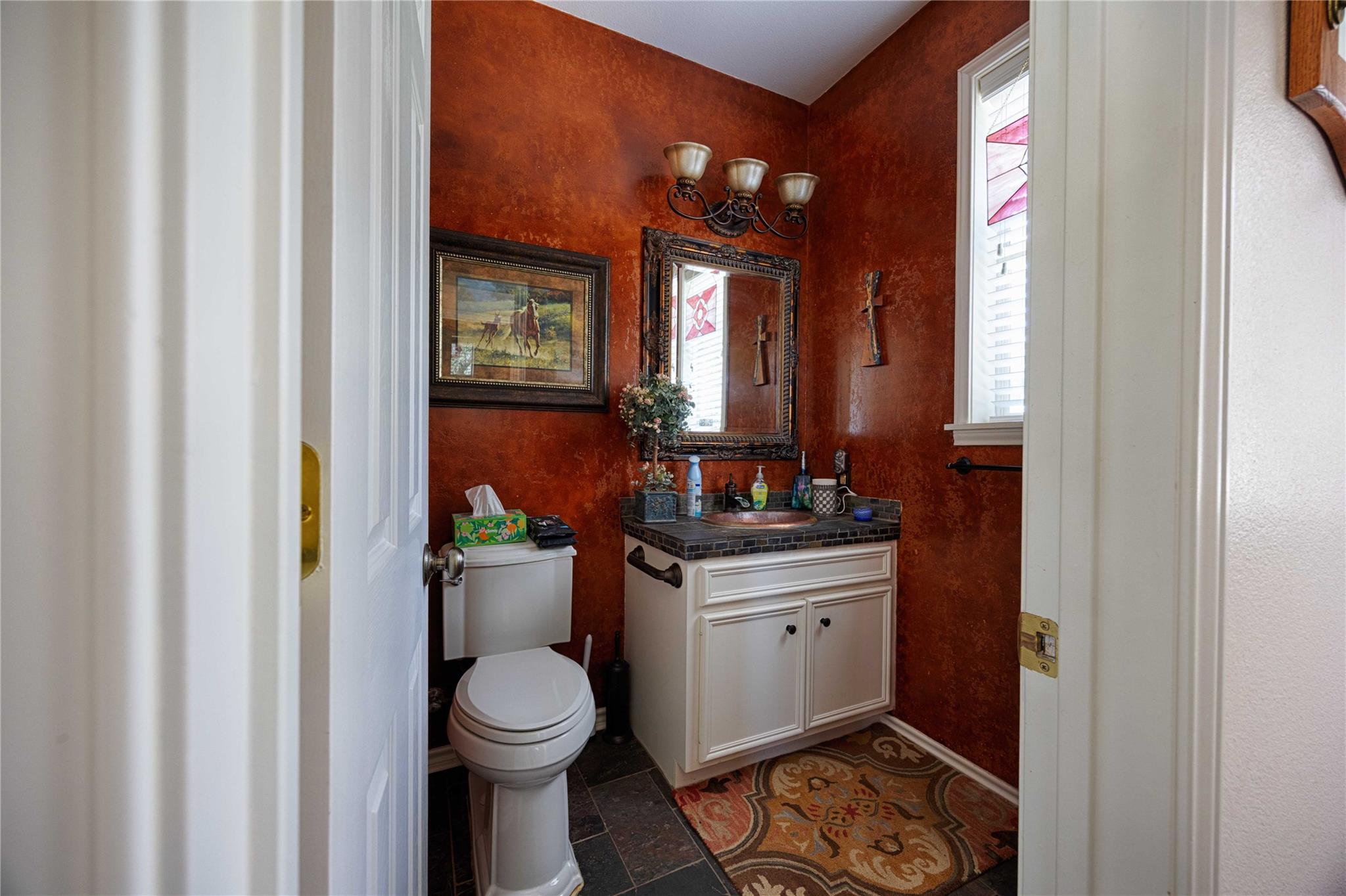 900 Schulze Rd, Schulenburg, TX 78949