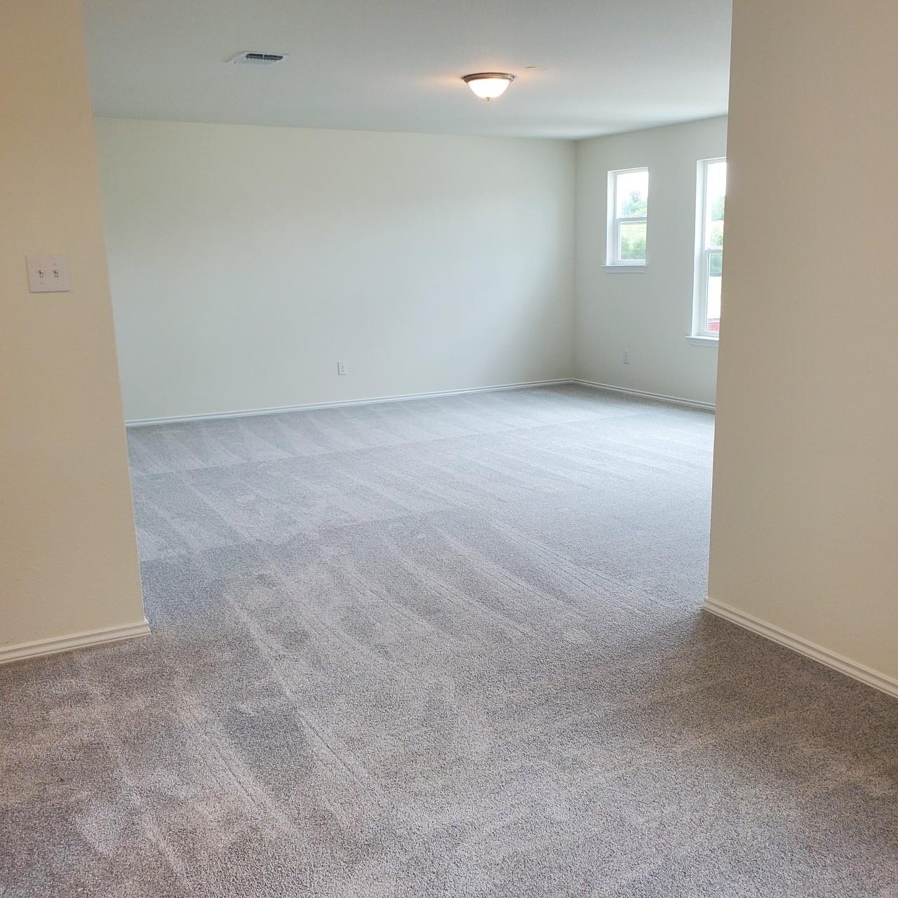 248 Feathers St, Jarrell, TX 76537