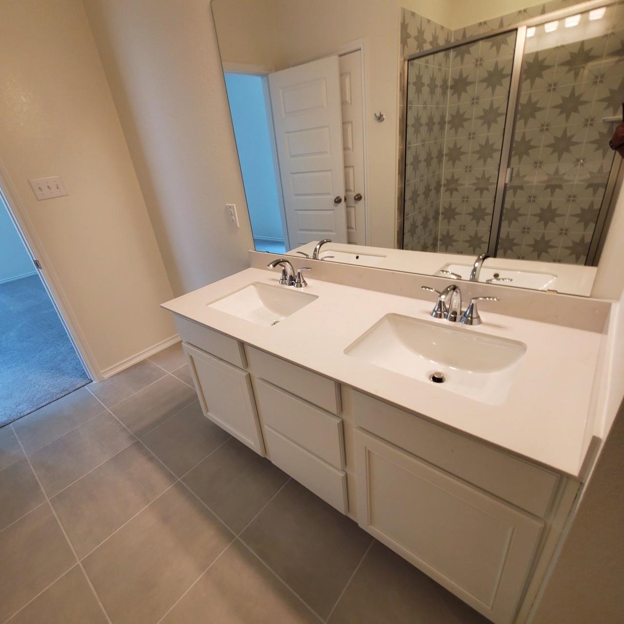 248 Feathers St, Jarrell, TX 76537