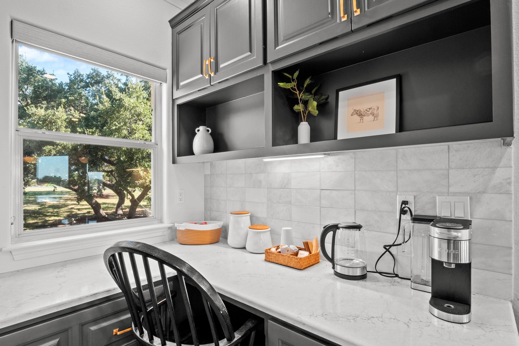 18113 Travis Dr, Lago Vista, TX 78645