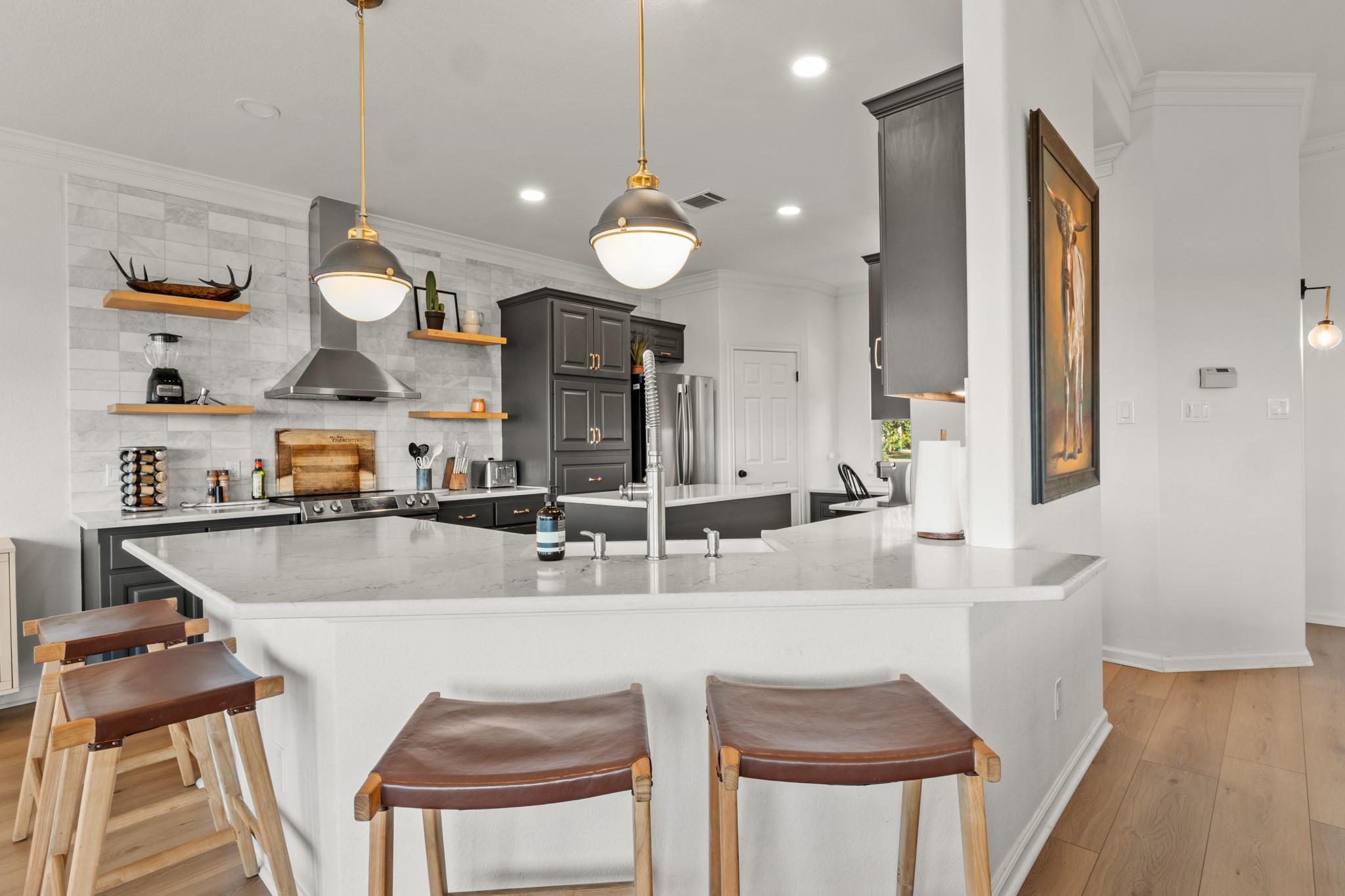 18113 Travis Dr, Lago Vista, TX 78645
