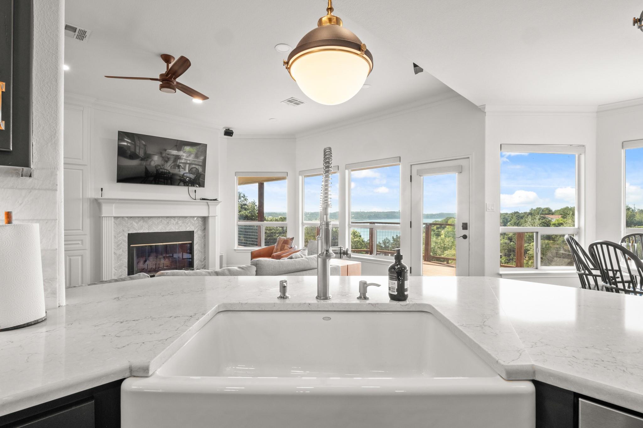 18113 Travis Dr, Lago Vista, TX 78645
