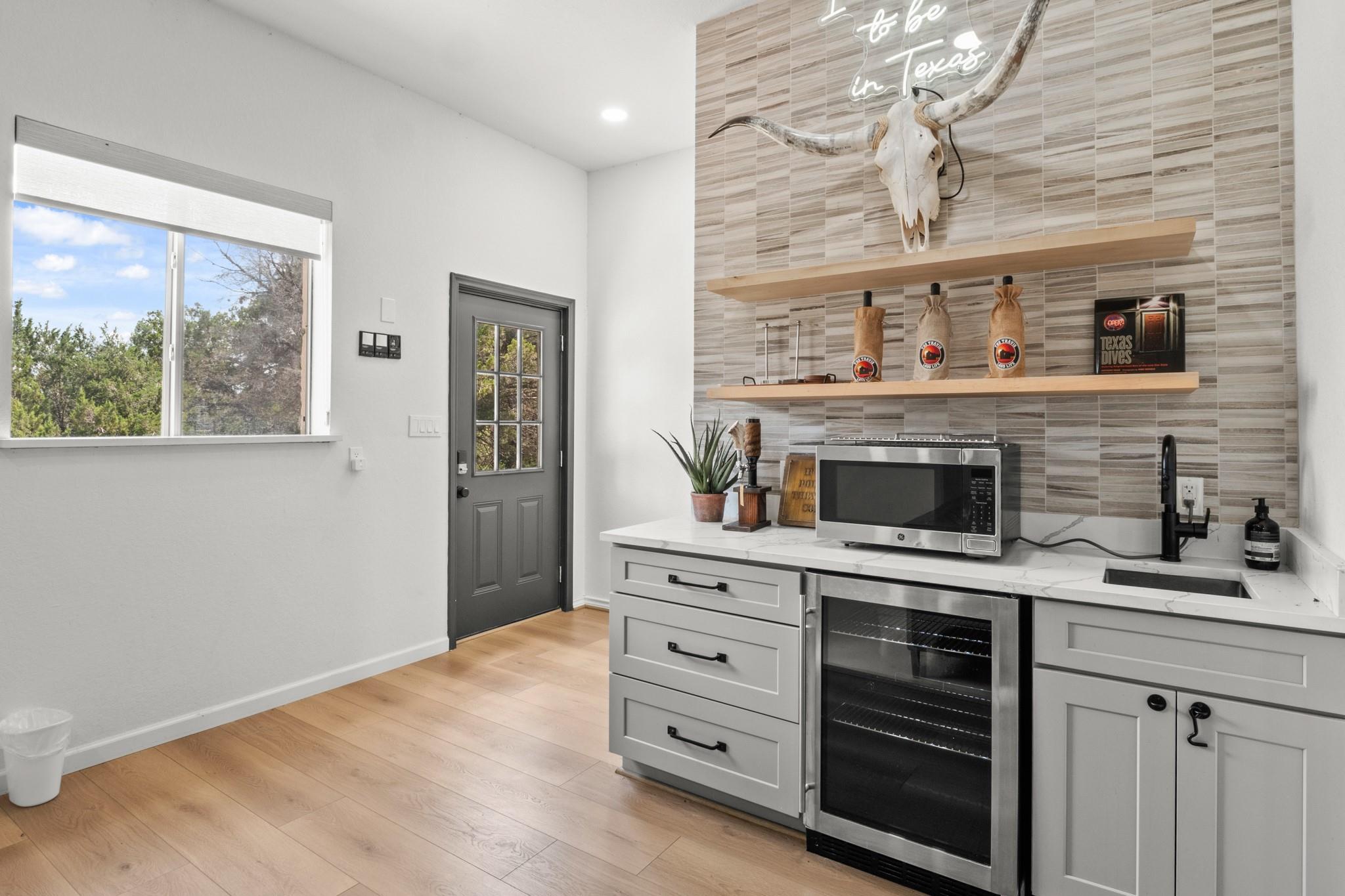 18113 Travis Dr, Lago Vista, TX 78645