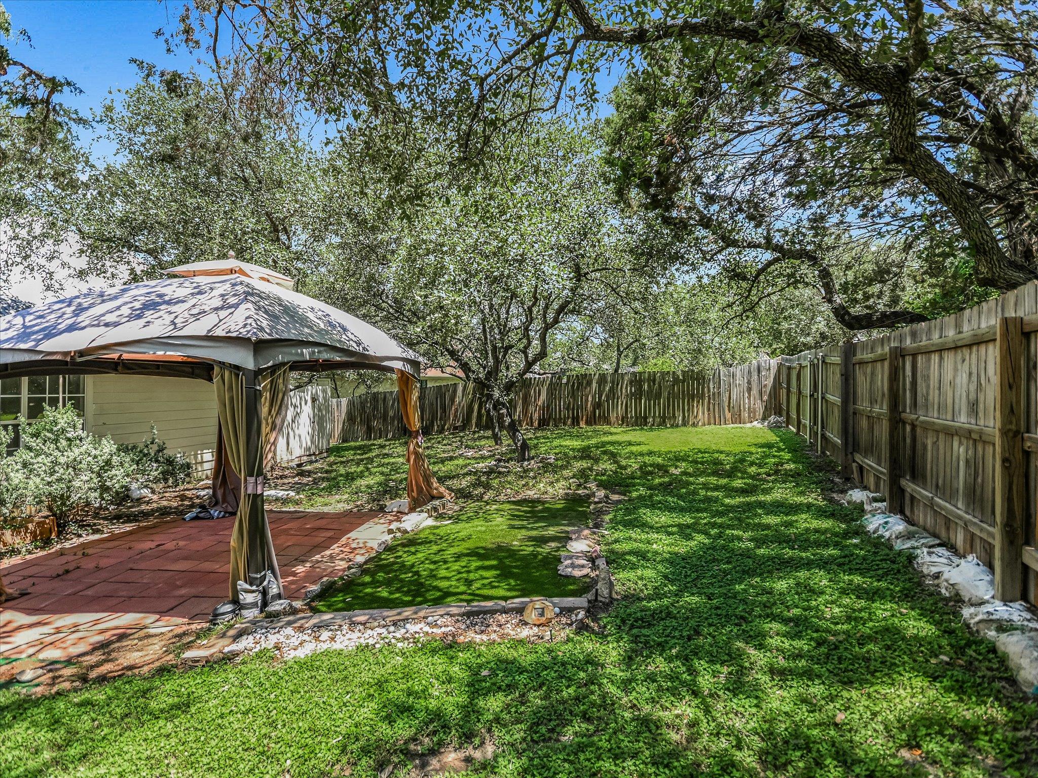 519 Cowal Dr S, Spicewood, TX 78669