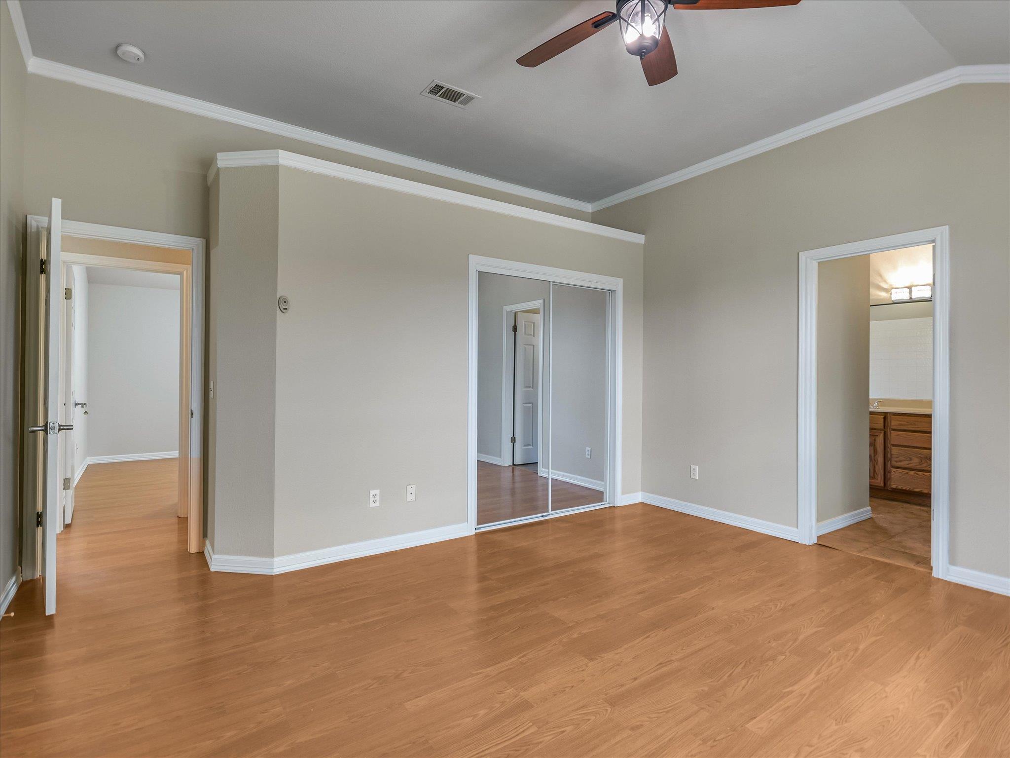 519 Cowal Dr S, Spicewood, TX 78669