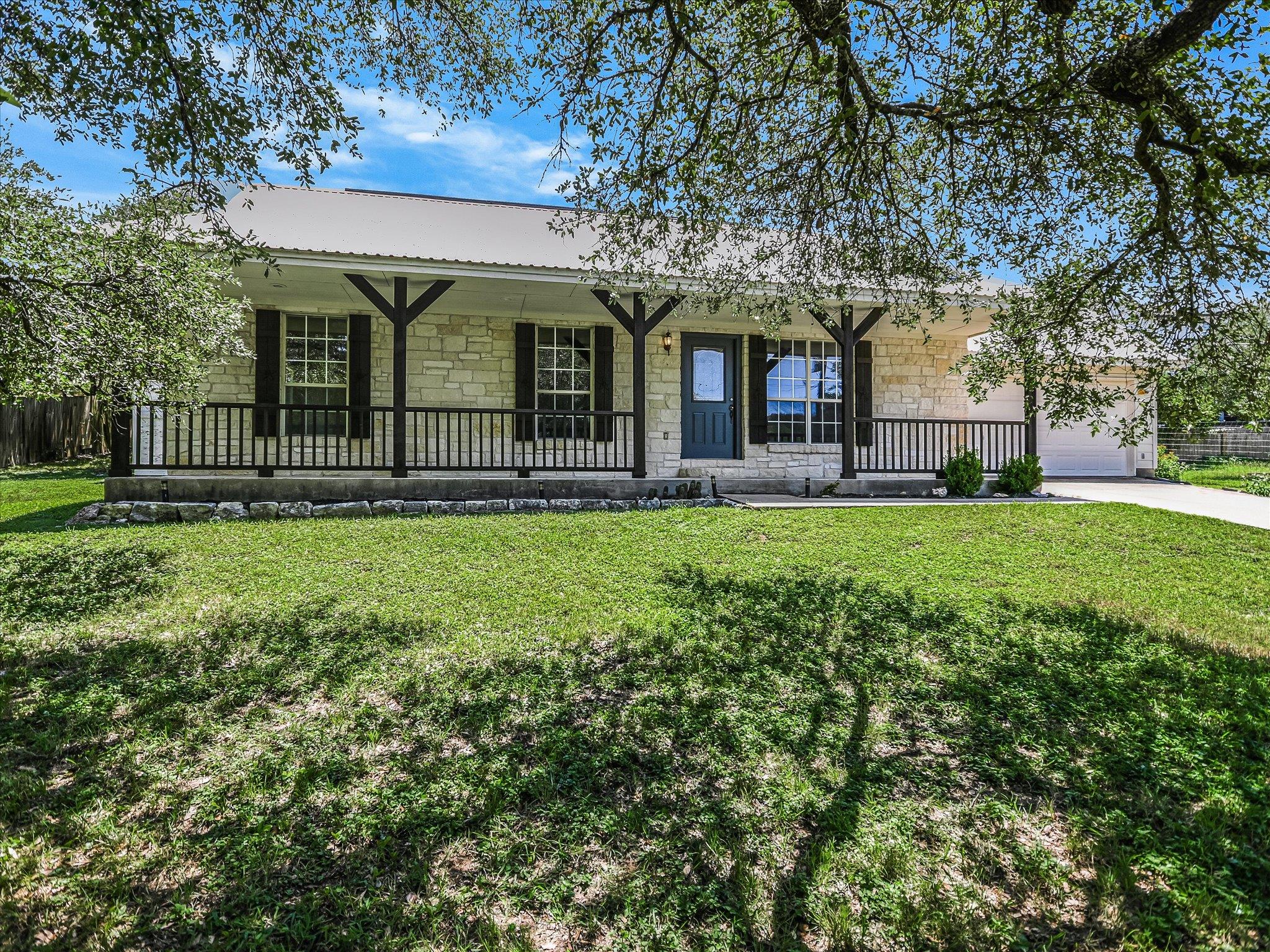519 Cowal Dr S, Spicewood, TX 78669