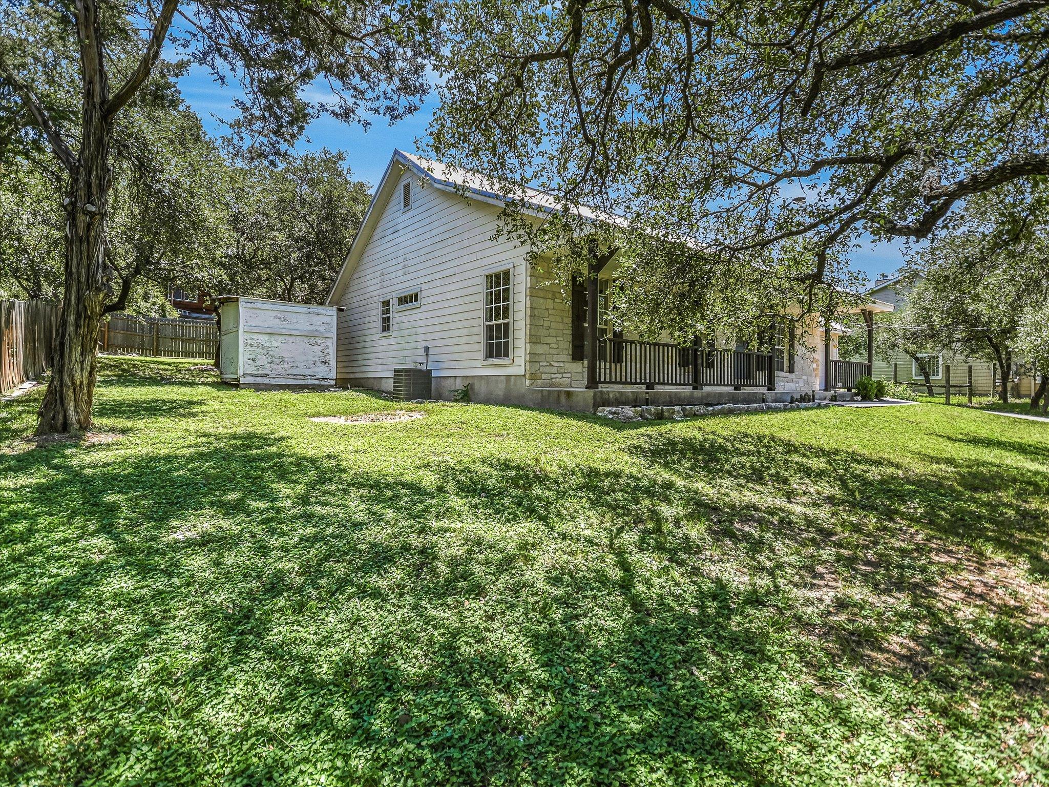 519 Cowal Dr S, Spicewood, TX 78669