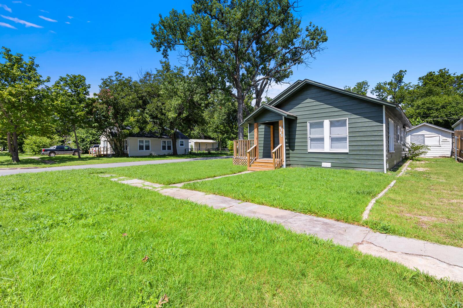 1020 S 23rd St, Temple, TX 76504