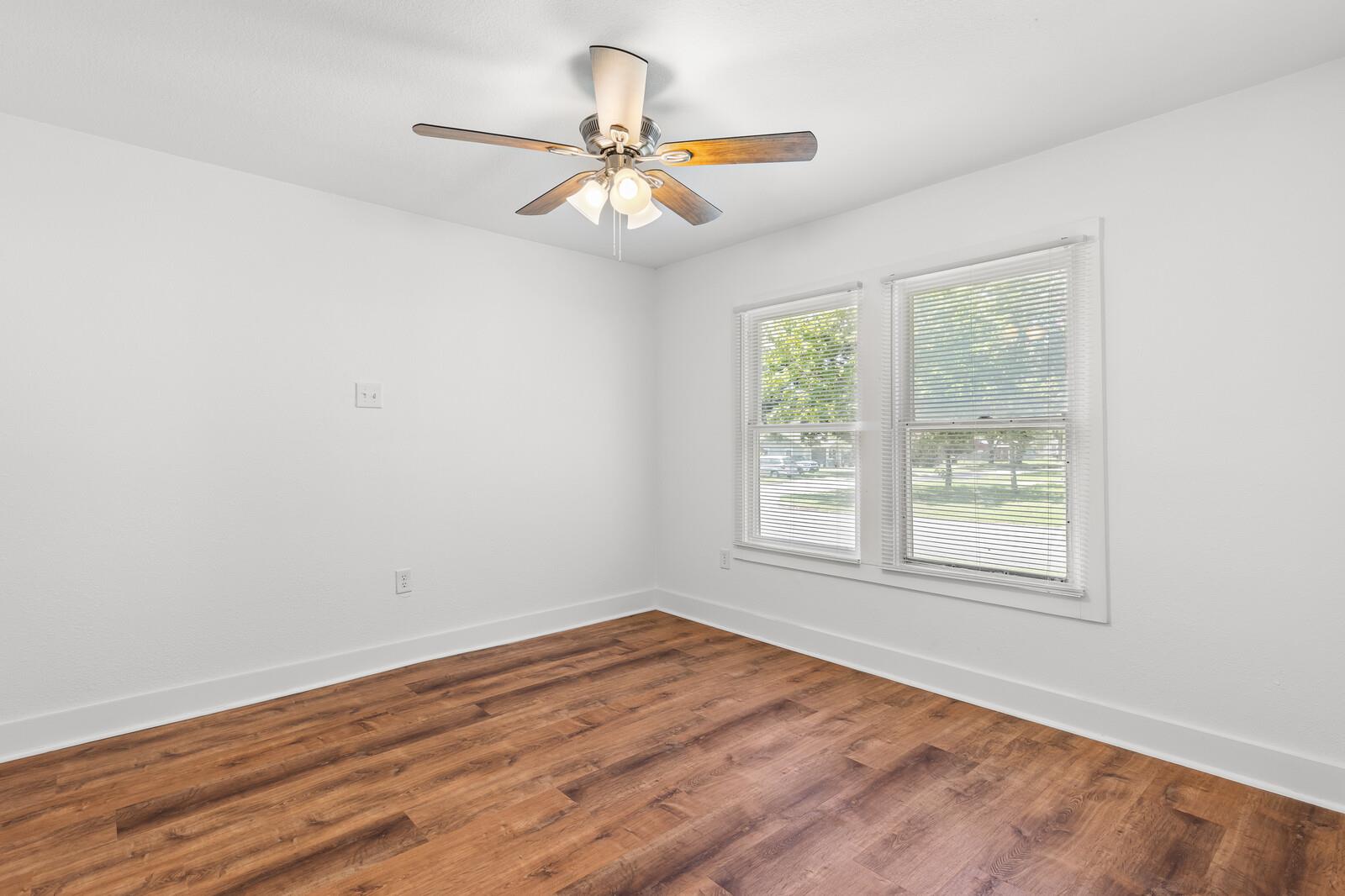 1020 S 23rd St, Temple, TX 76504