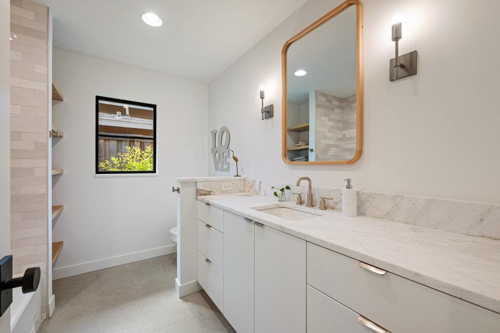 2517 Great Oaks Pkwy, Austin, TX 78756