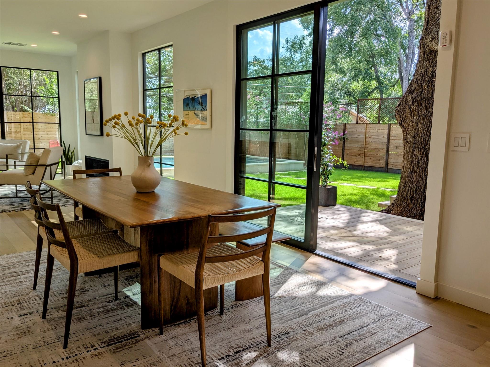 2517 Great Oaks Pkwy, Austin, TX 78756