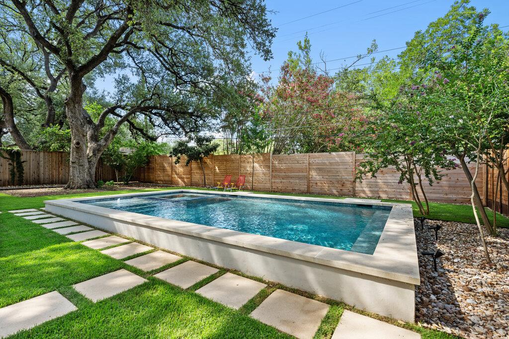 2517 Great Oaks Pkwy, Austin, TX 78756