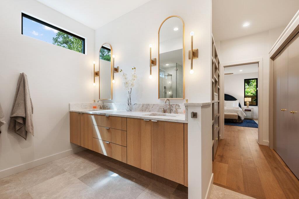2517 Great Oaks Pkwy, Austin, TX 78756