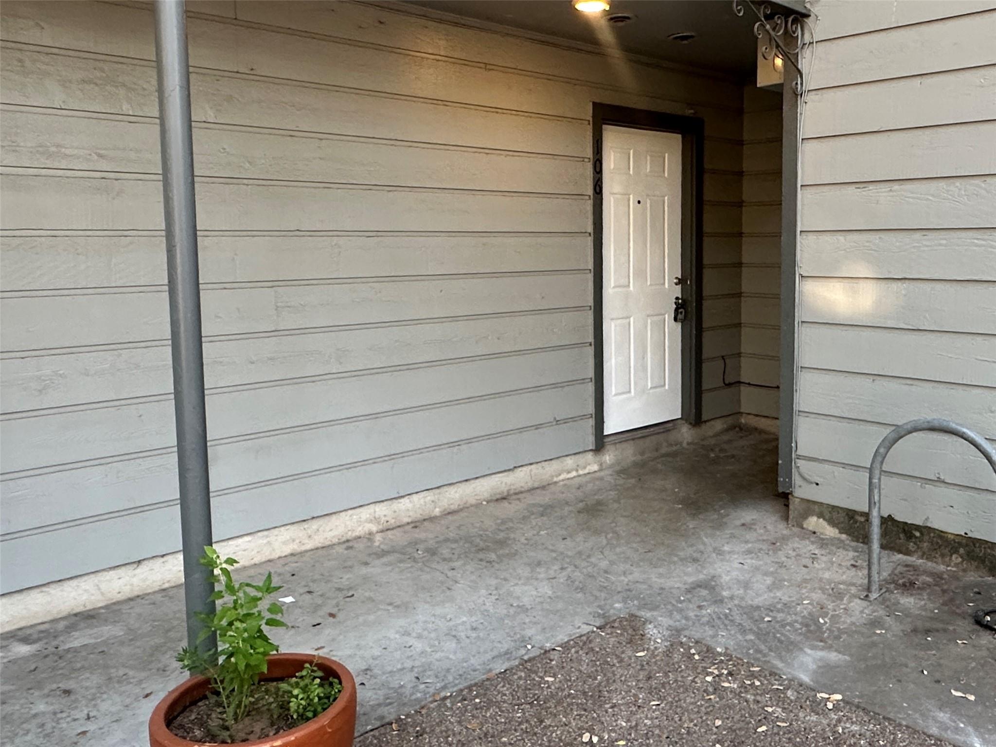 803 W 28th St # 106, Austin, TX 78705