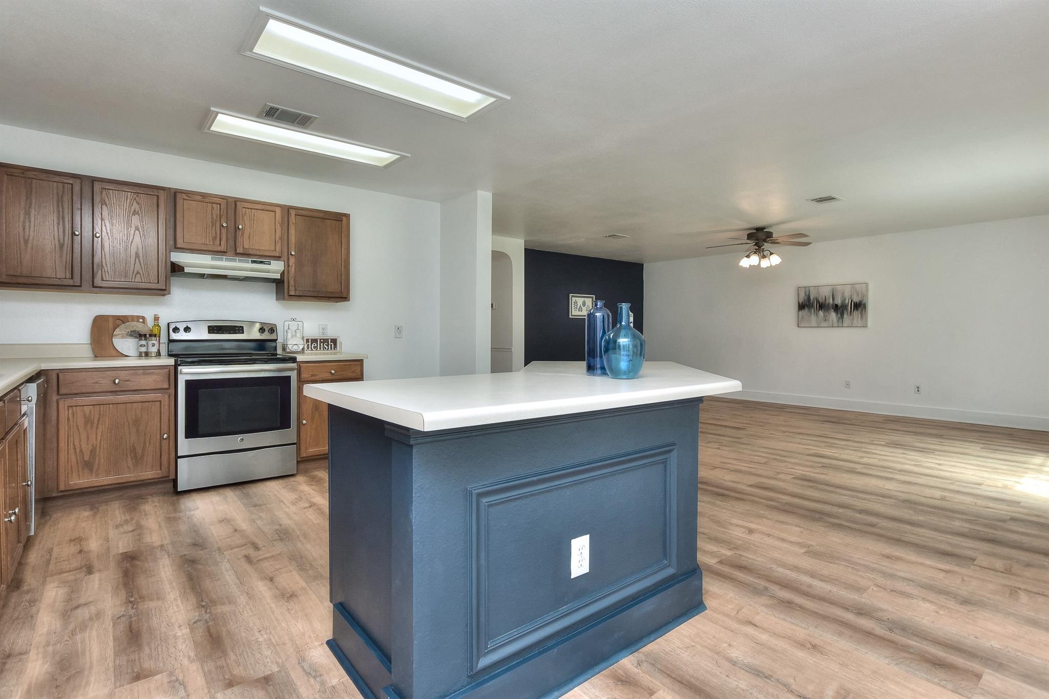 1401 Balsam Way, Round Rock, TX 78665