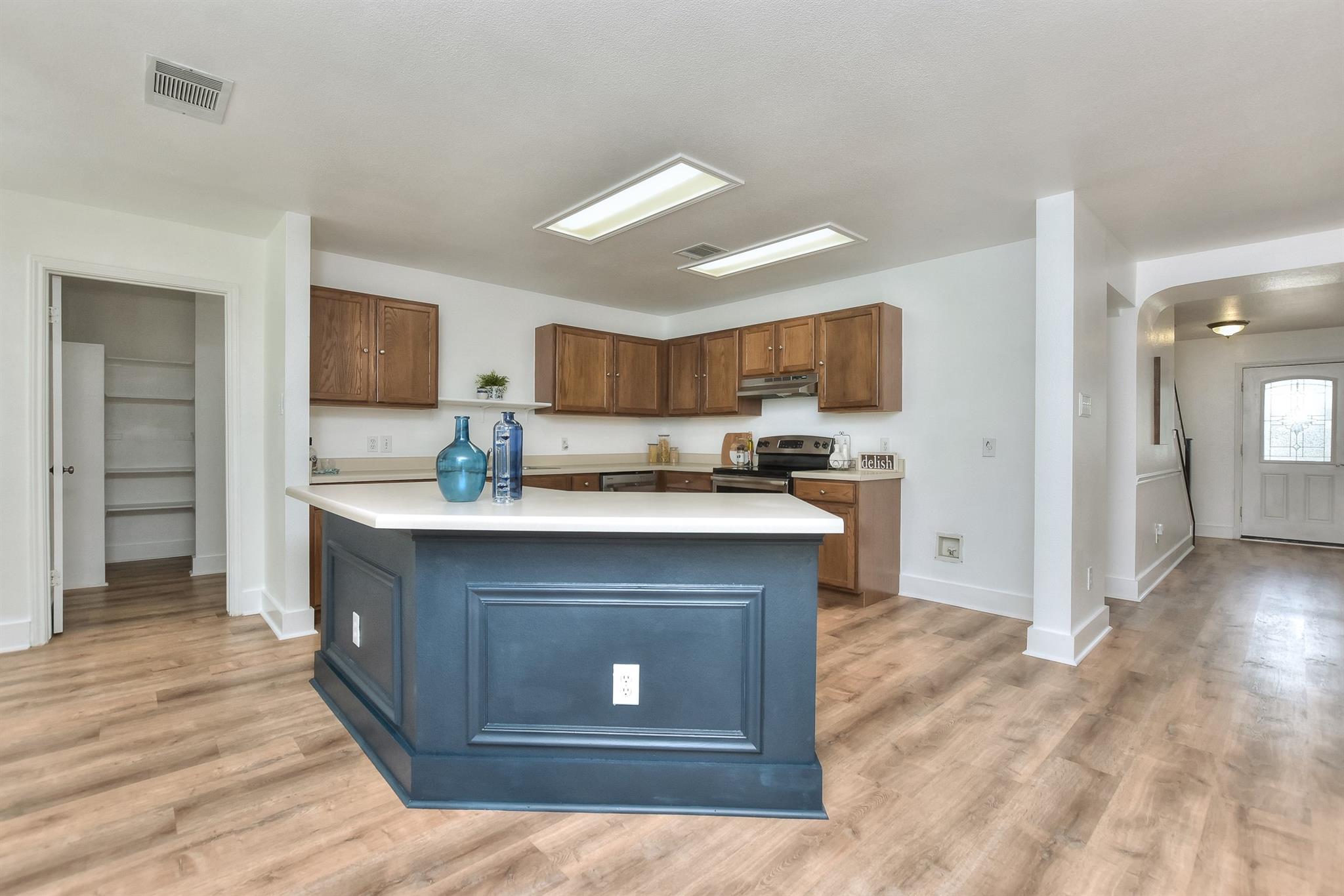 1401 Balsam Way, Round Rock, TX 78665