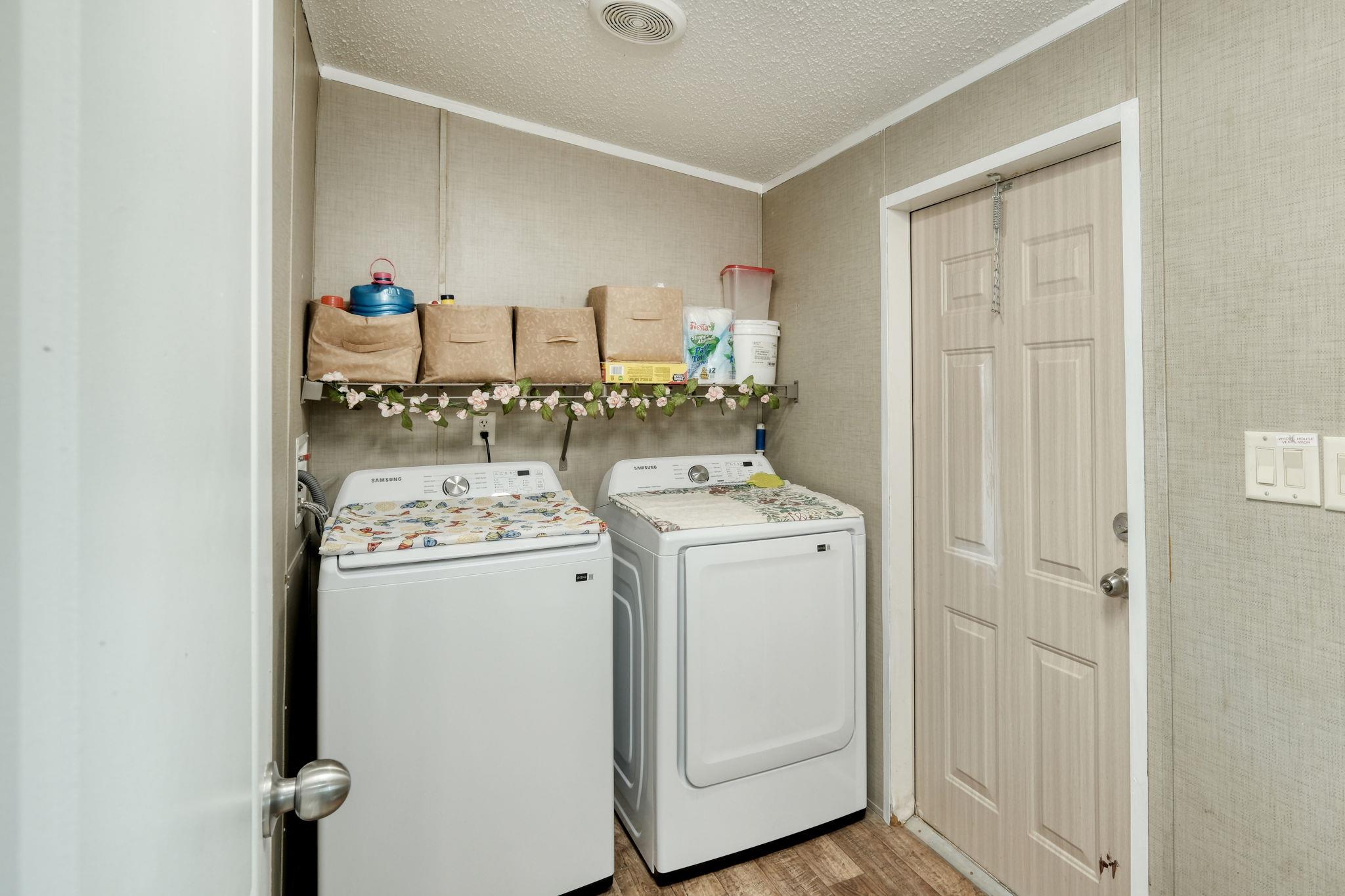 181 Pasadera Dr, Elgin, TX 78621