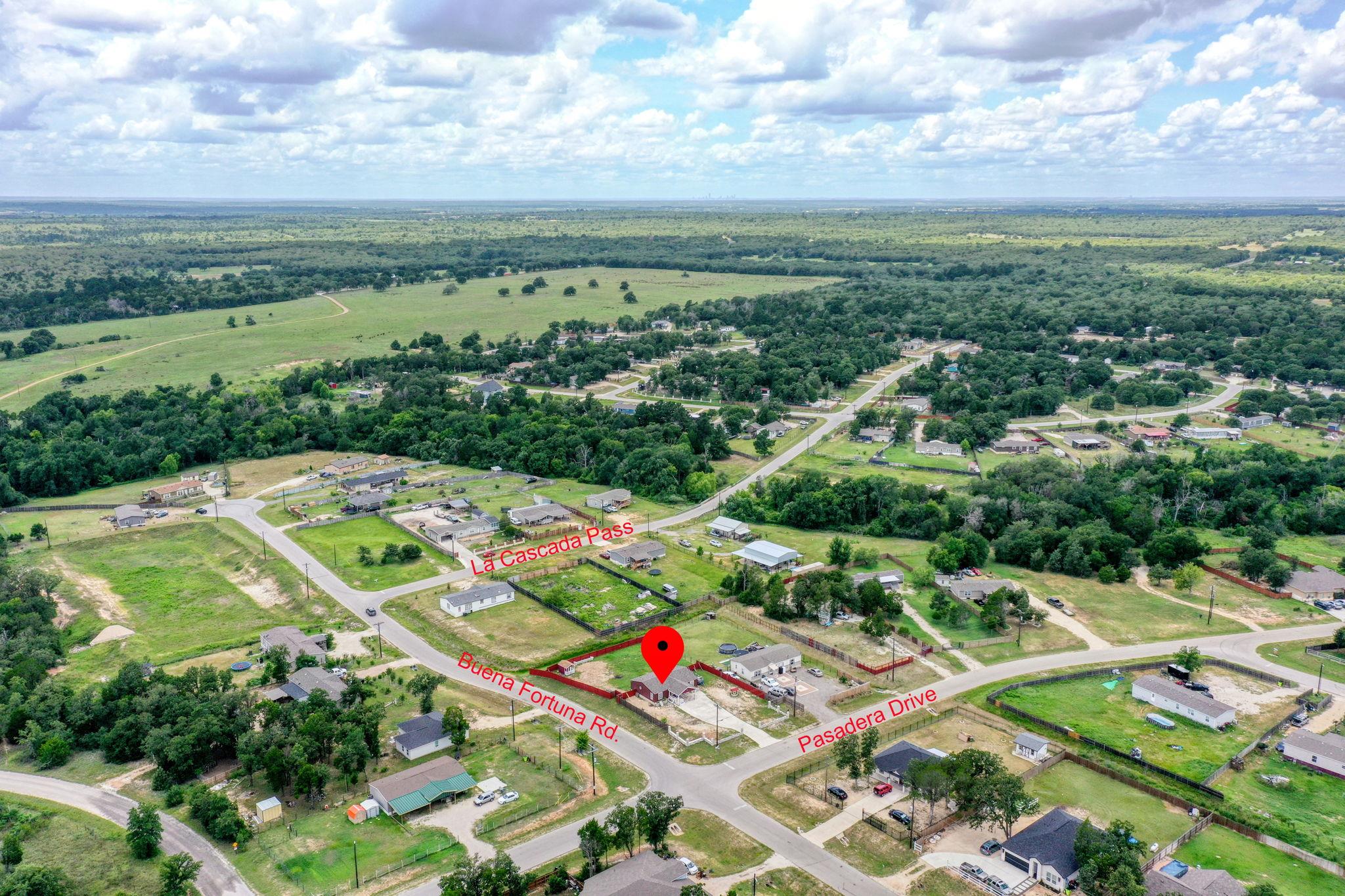 181 Pasadera Dr, Elgin, TX 78621