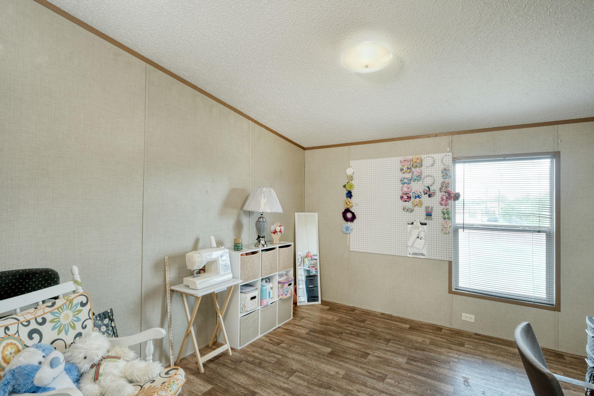 181 Pasadera Dr, Elgin, TX 78621